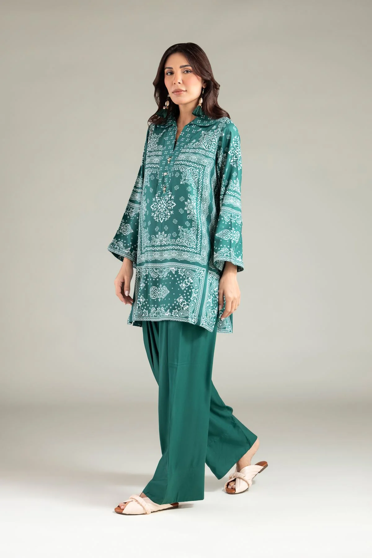 Khaadi 1-26-110-B-D-VG_MULTI Basics In Between 2026