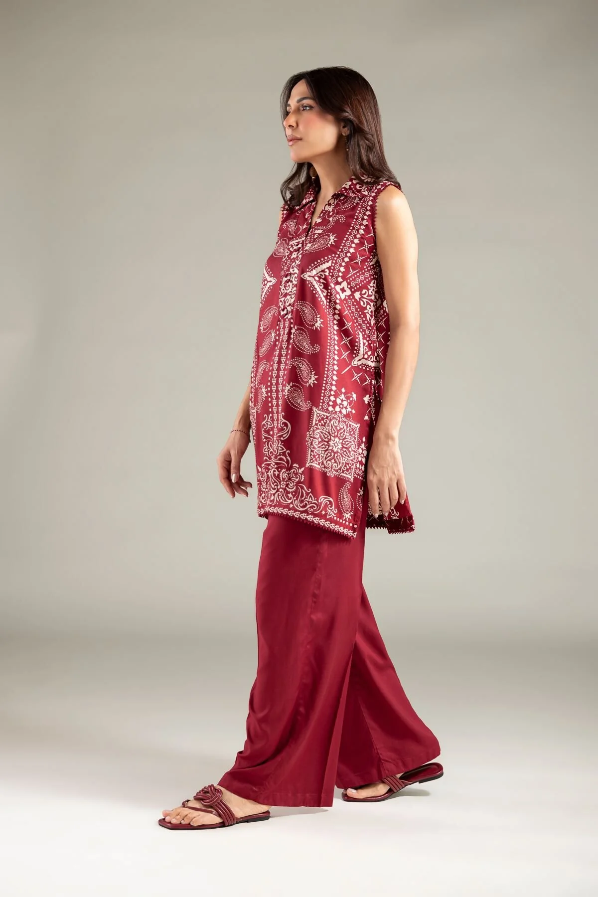 Khaadi 1-26-110-B-H-VG_MULTI Basics In Between 2026 - Image 2