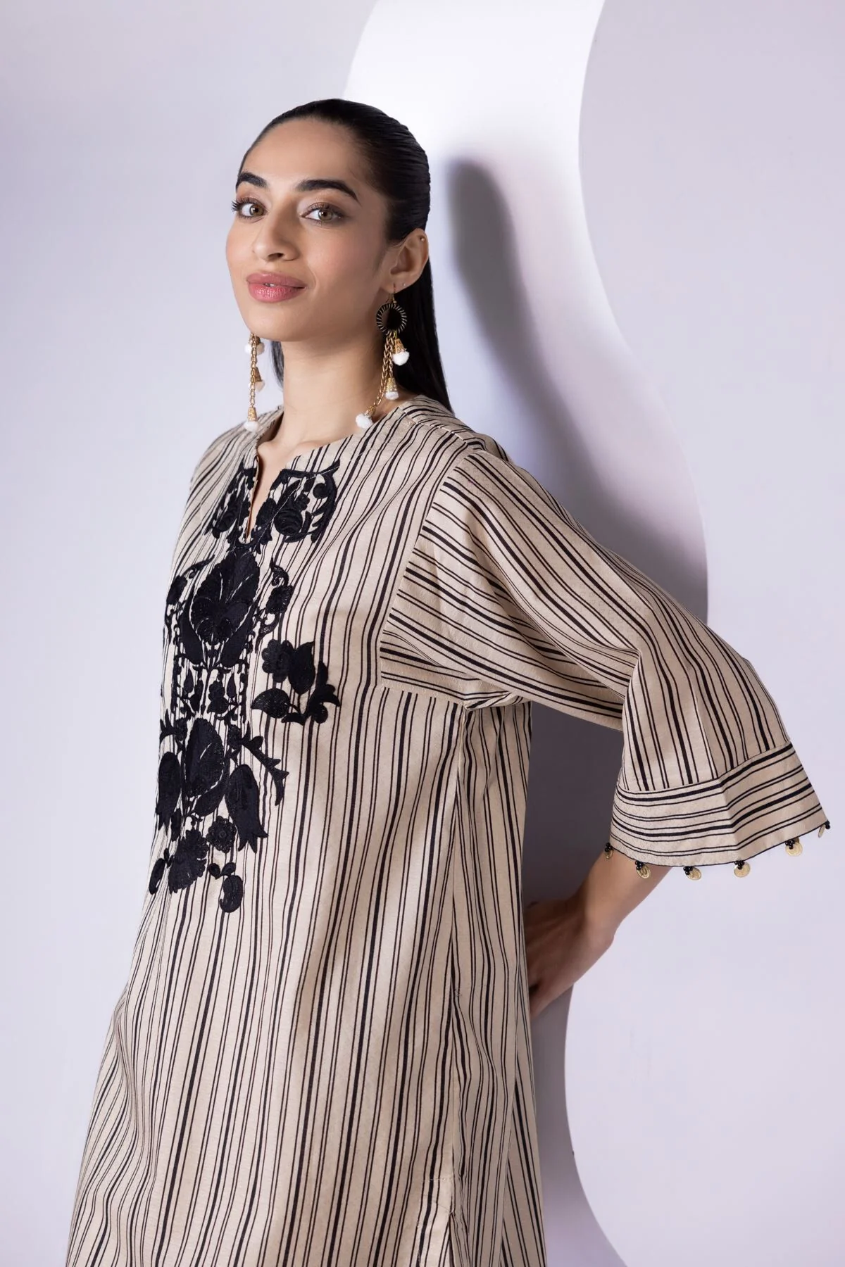 Khaadi 25-01E15-08TA-VG Two of a Kind 2025 - Image 2