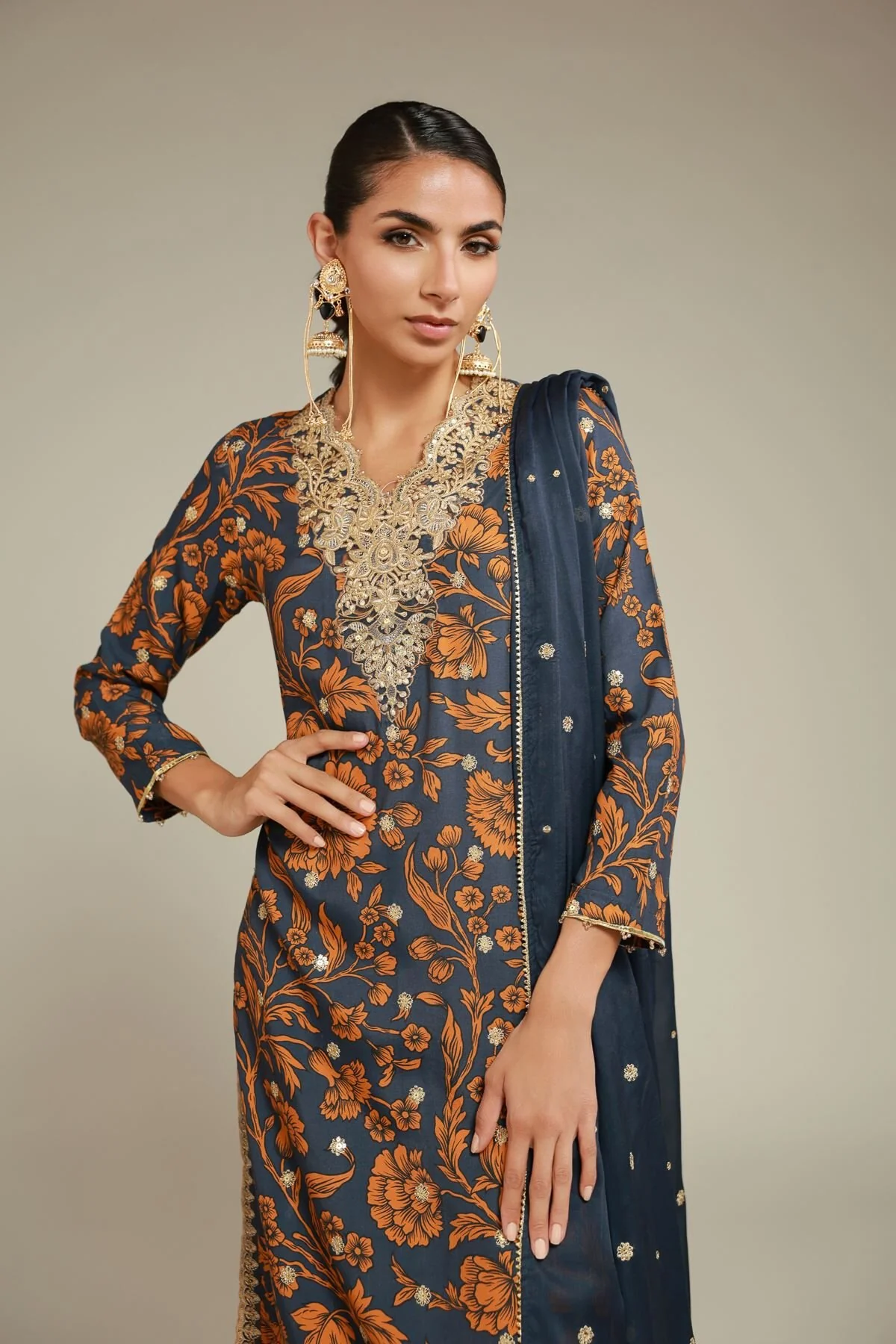 Khaadi 25-11-12S2-12TA Khaas Festive Edit 2025 - Image 3