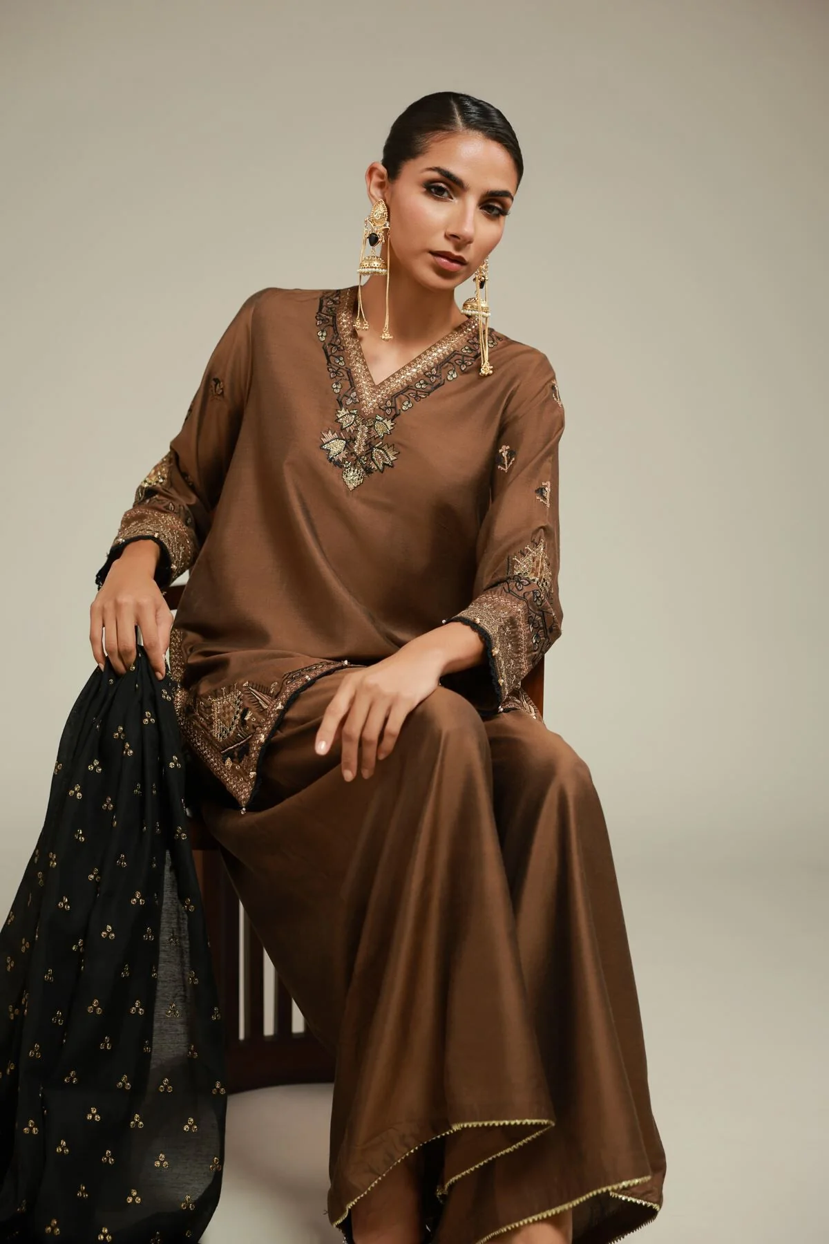 Khaadi 25-11-12S5-13TA Khaas Festive Edit 2025 - Image 2