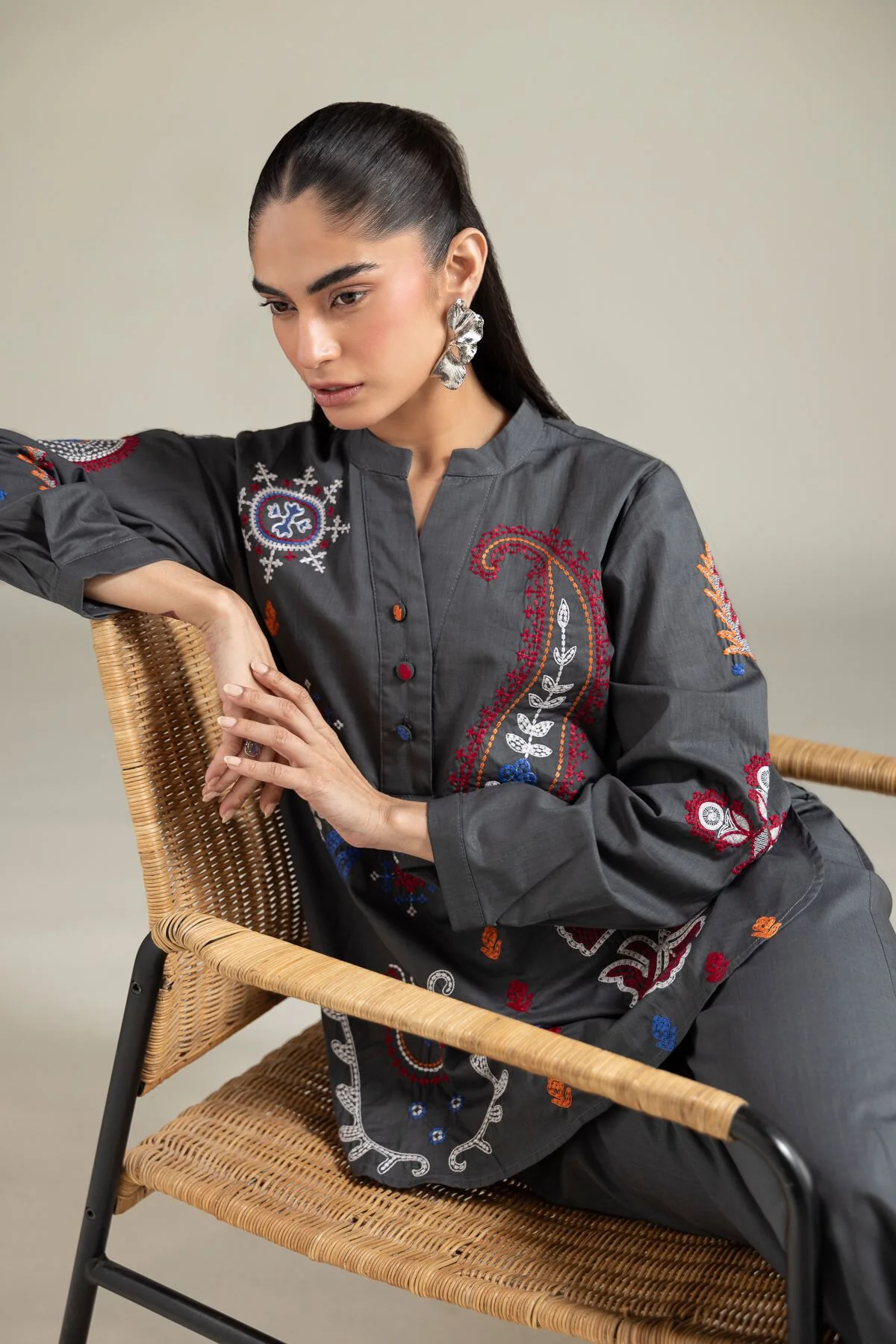 Khaadi 6-26-102-A-A Urban Nomad Spirit 2026 - Image 2