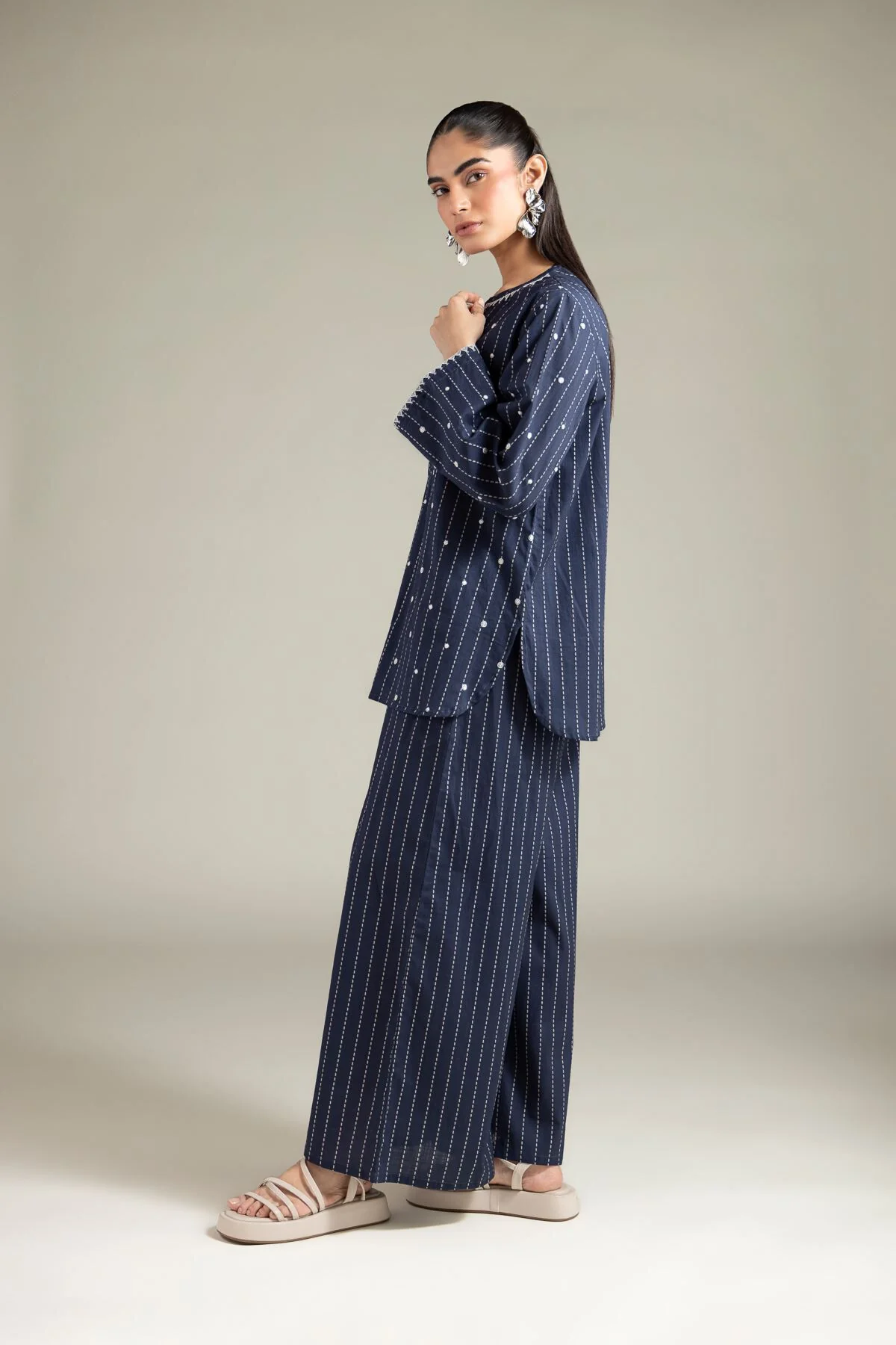 Khaadi 6-26-102-B-H Urban Nomad Spirit 2026 - Image 2