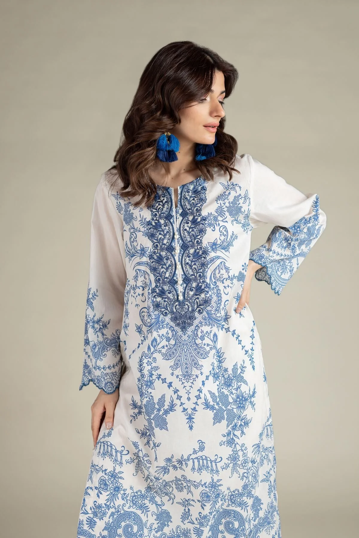 Khaadi A112-26-113EI2 Lawn Collection 2026 - Image 2