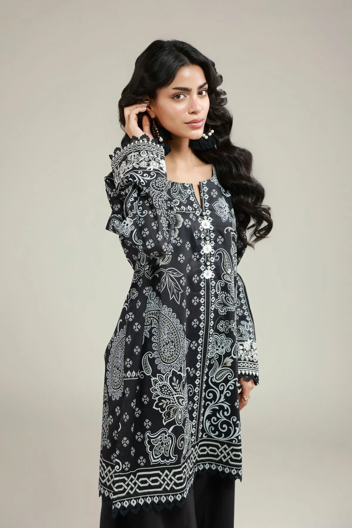 Khaadi A112-26-118EH1 Lawn Collection 2026 - Image 2