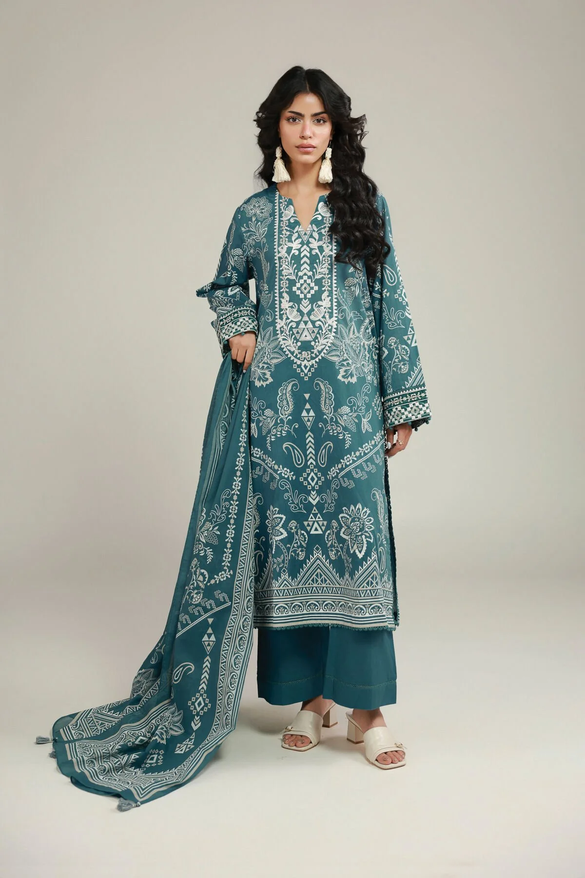 Khaadi A22-26-118FA1 Lawn Collection 2026
