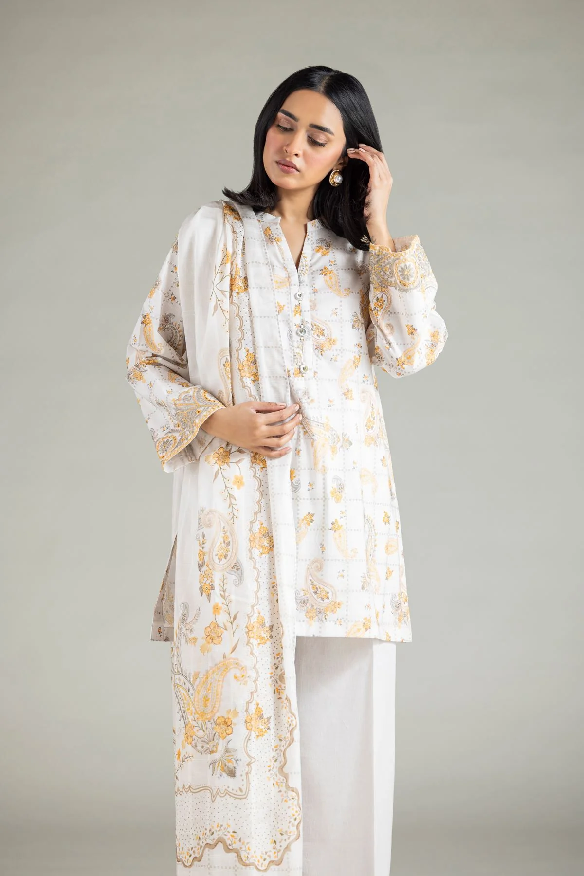 Khaadi A22-26-120FH2 Lawn Collection 2026 - Image 2