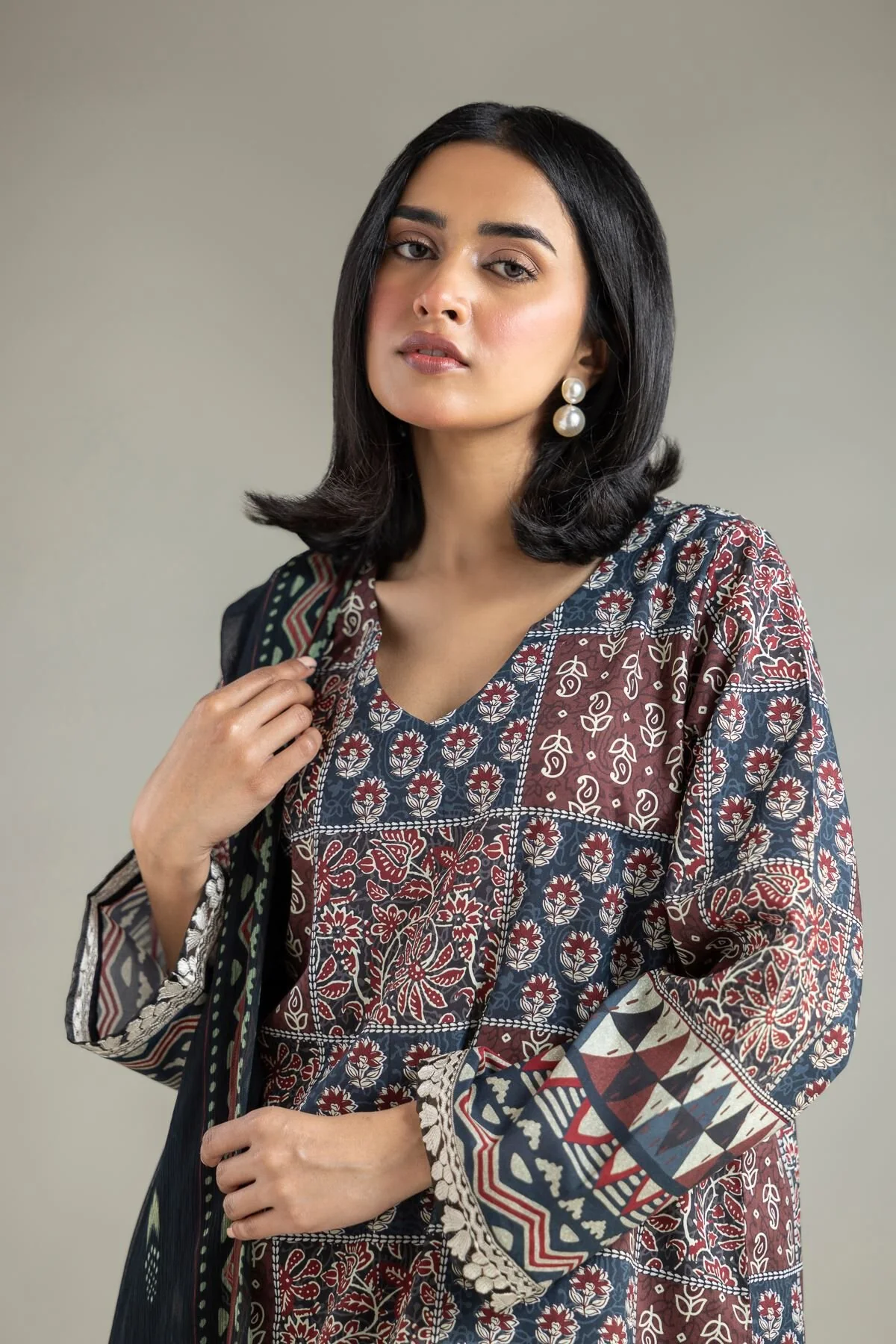 Khaadi A22-26-121FI1 Lawn Collection 2026 - Image 2