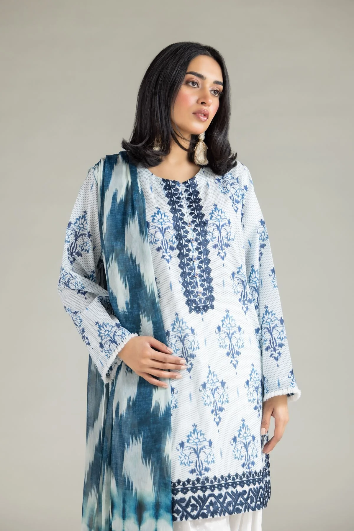 Khaadi A22-26-121FJ1 Lawn Collection 2026 - Image 2