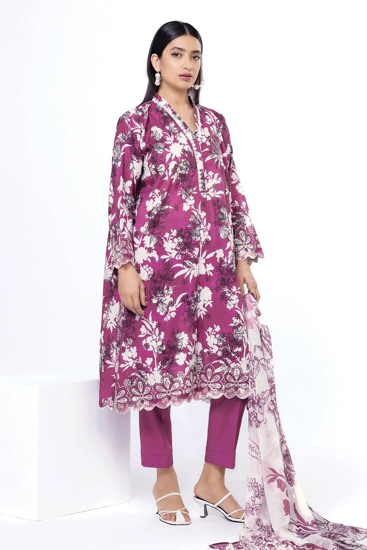 Khaadi CN01B-VG Spring Summer Lawn 2025