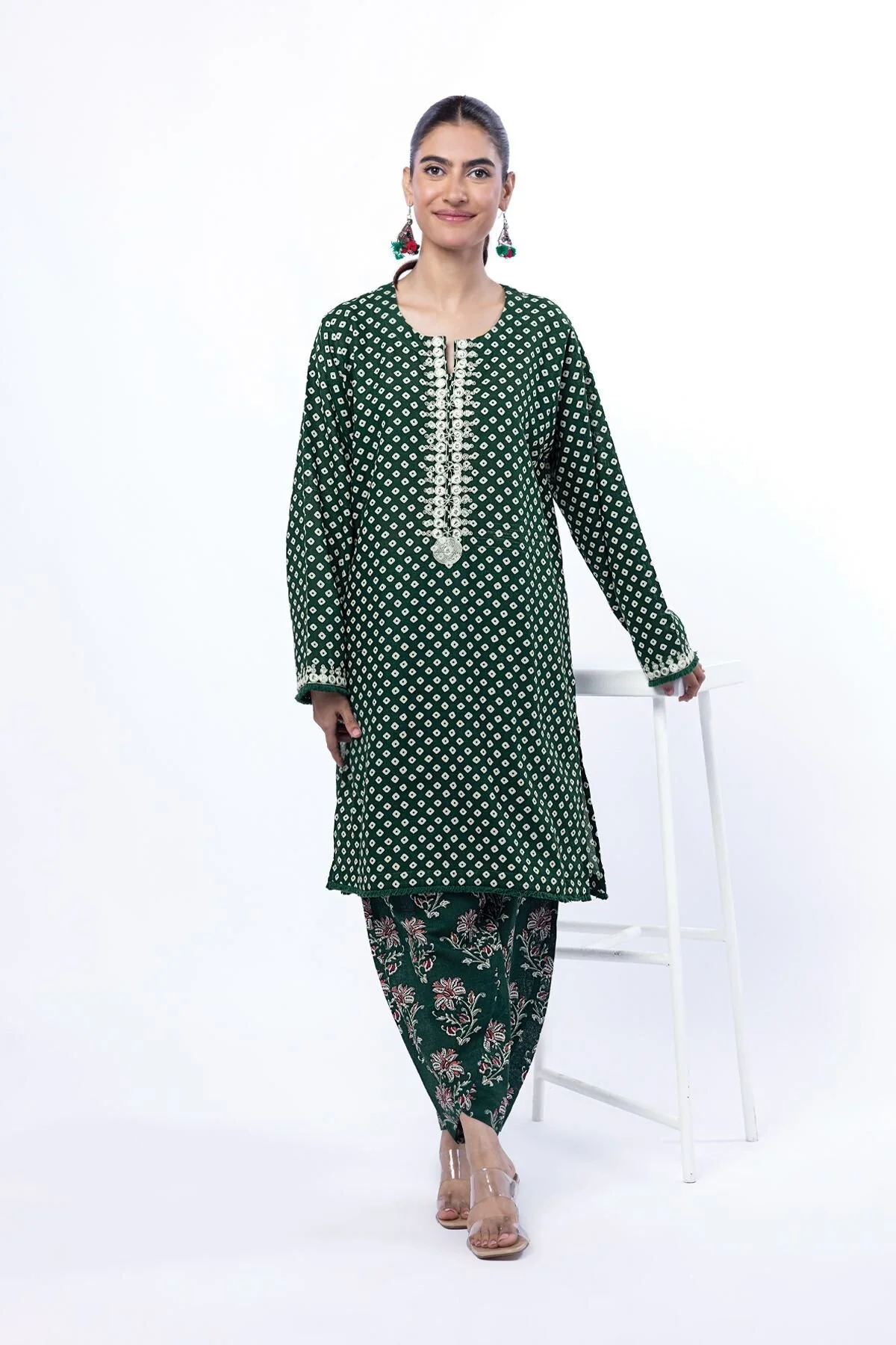 Khaadi KN42YA Fabrics 2 Piece Top and Bottom 2025 - Image 2