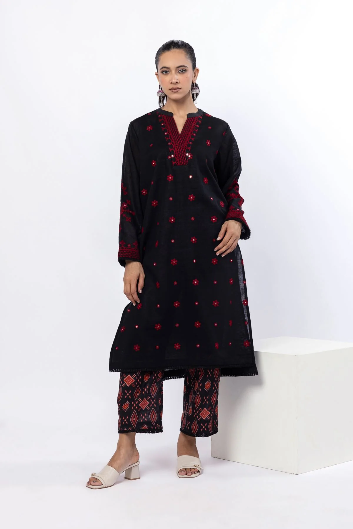 Khaadi KW52A Fabrics 2 Piece Top and Bottom 2025