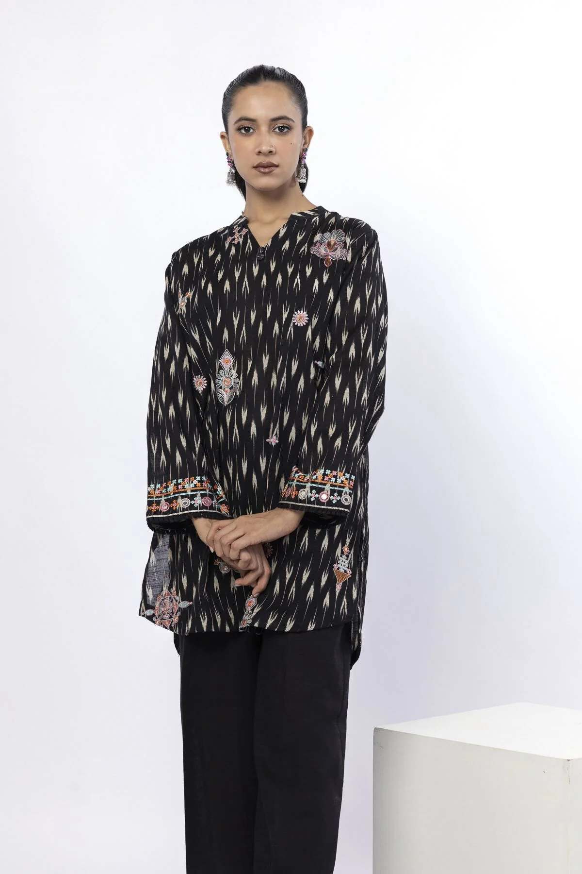 Khaadi KW60A Fabrics 2 Piece Top and Bottom 2025 - Image 2