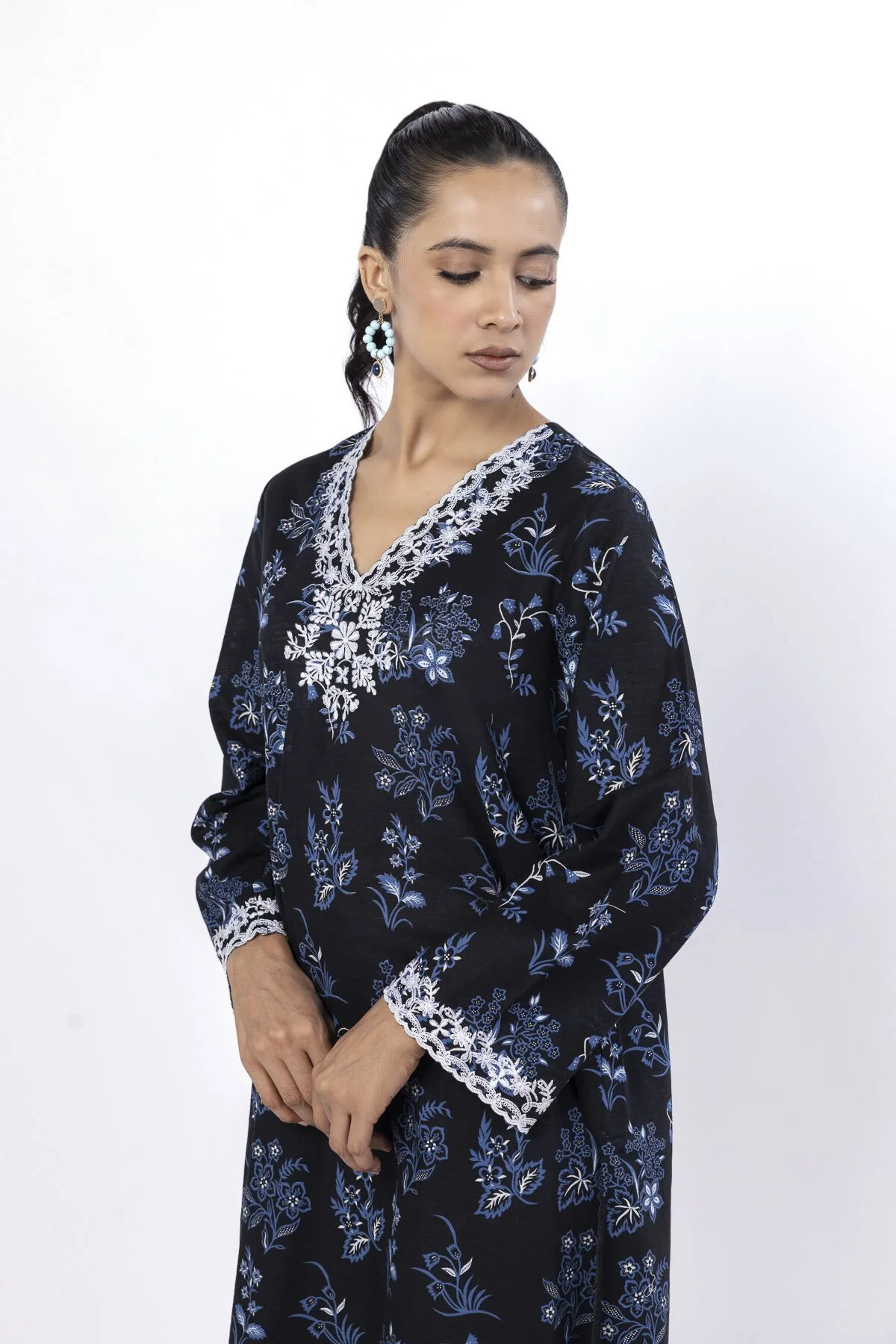 Khaadi LKN53YA Fabrics 2 Piece Top and Bottom 2025 - Image 2