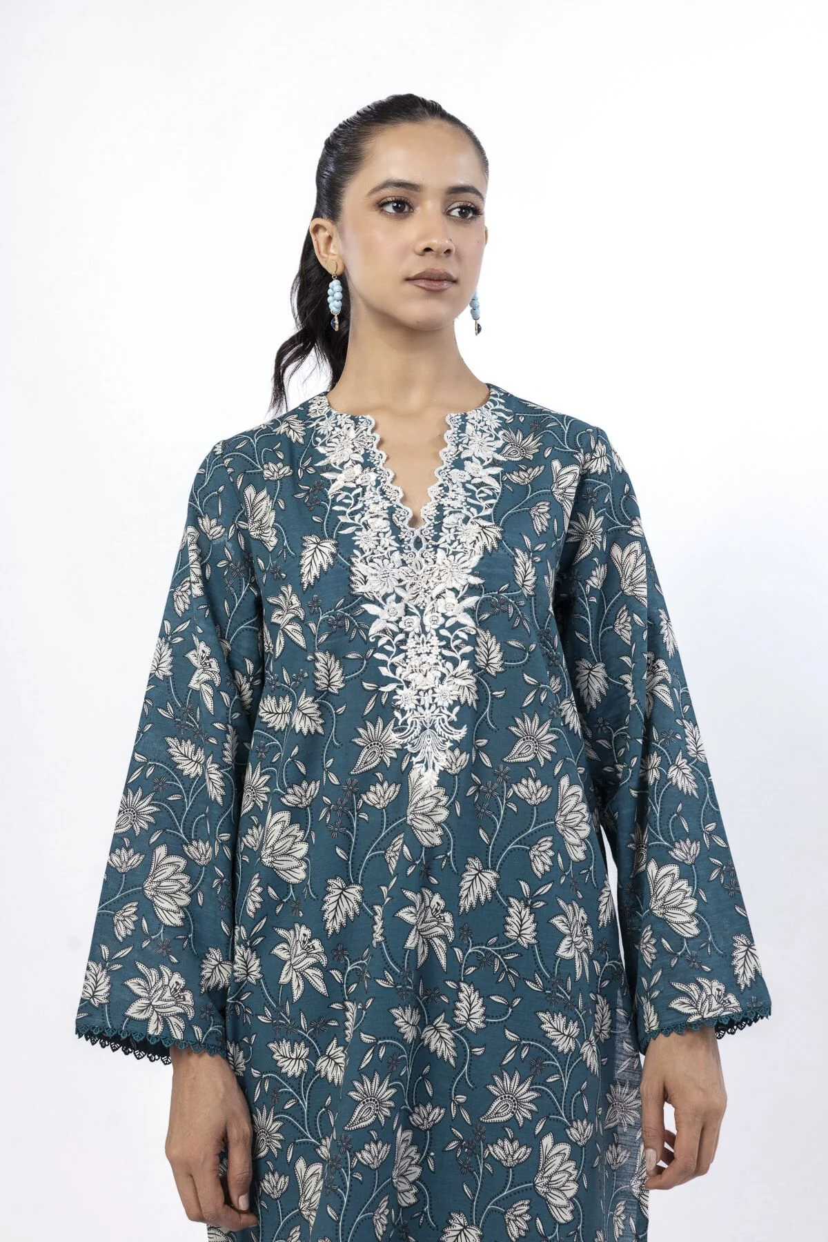 Khaadi LKN56YA Fabrics 2 Piece Top and Bottom 2025 - Image 2
