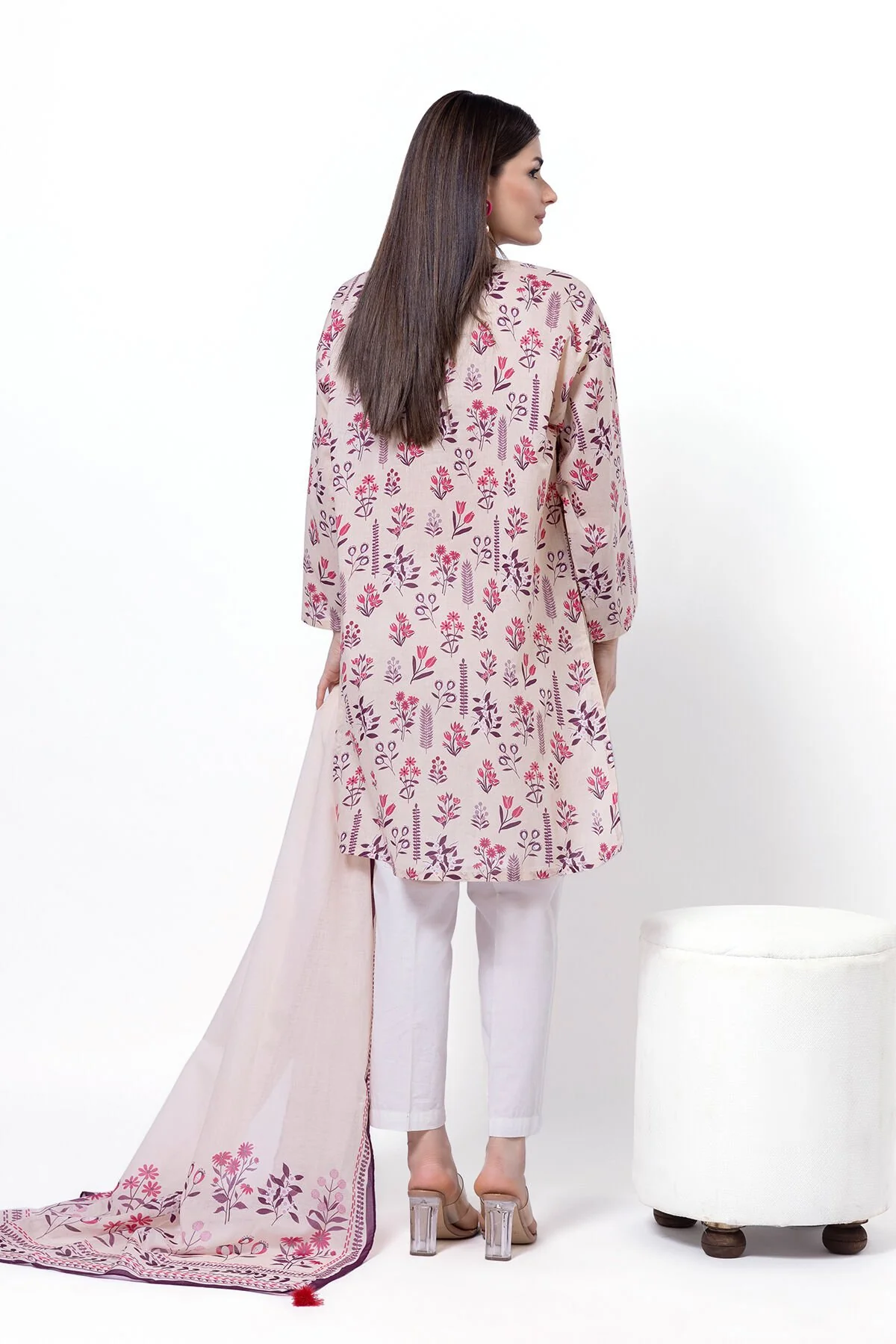 Khaadi SSZ186A Fabrics 2 Piece Top and Dupatta 2025 - Image 2