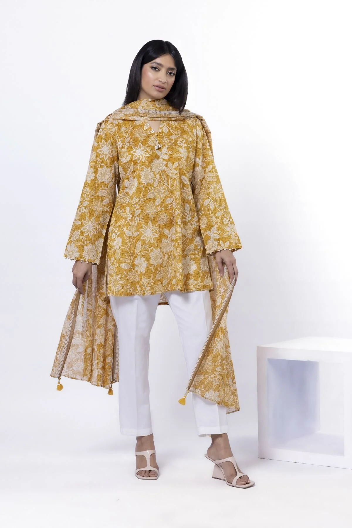 Khaadi SSZ2252A Fabrics 2 Piece Top and Dupatta 2025
