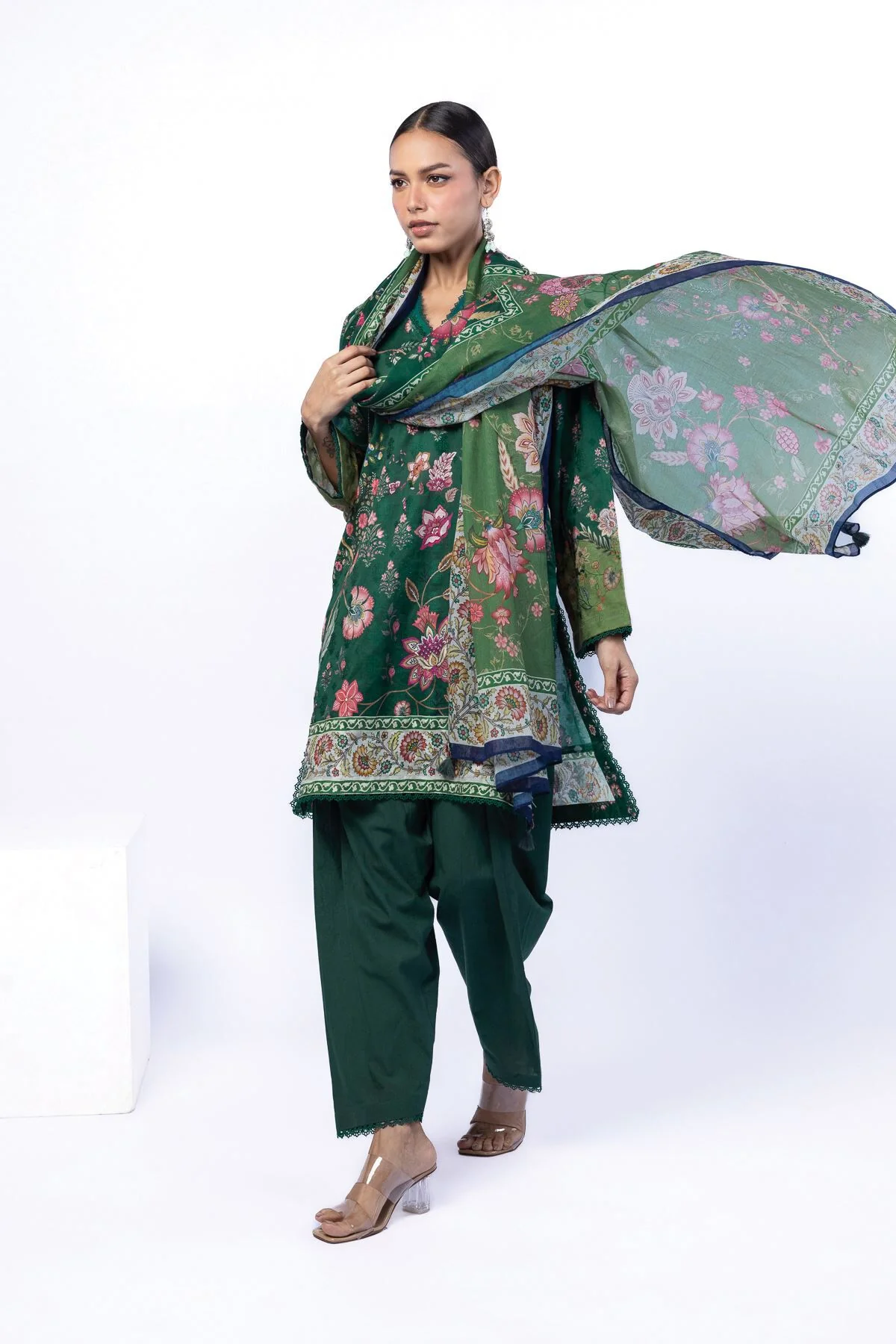Khaadi T-A22-26-101FH-VG_MULTI Fabrics First Bloom 2026 - Image 2