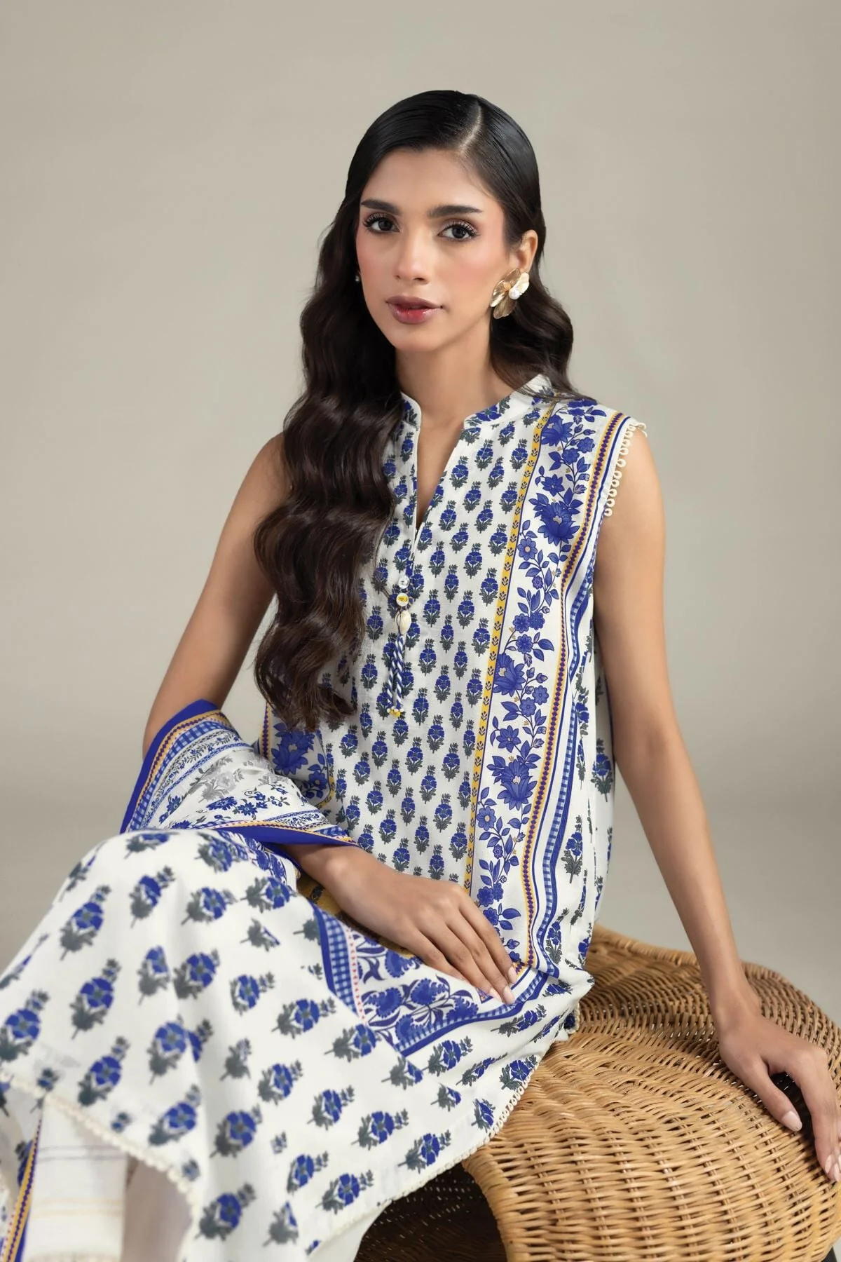Khaadi T-A22-26-102FE1 3 Piece Spring Summer Collection 2026 - Image 2