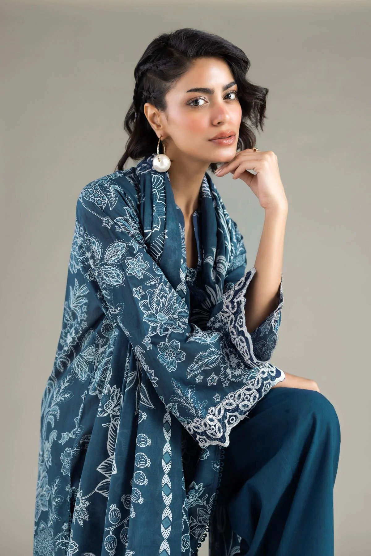 Khaadi T-A22-26-116FC1 3 Piece Spring Summer Collection 2026 - Image 2