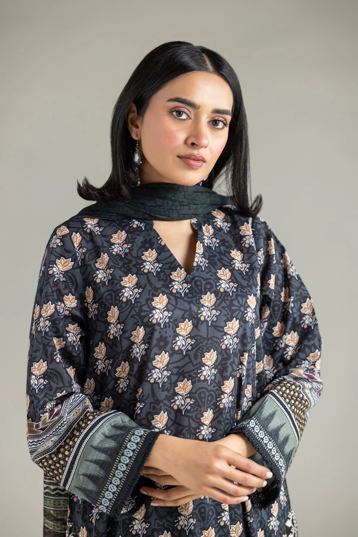 Khaadi T-A22-26-121FB1 3 Piece Spring Summer Collection 2026 - Image 2