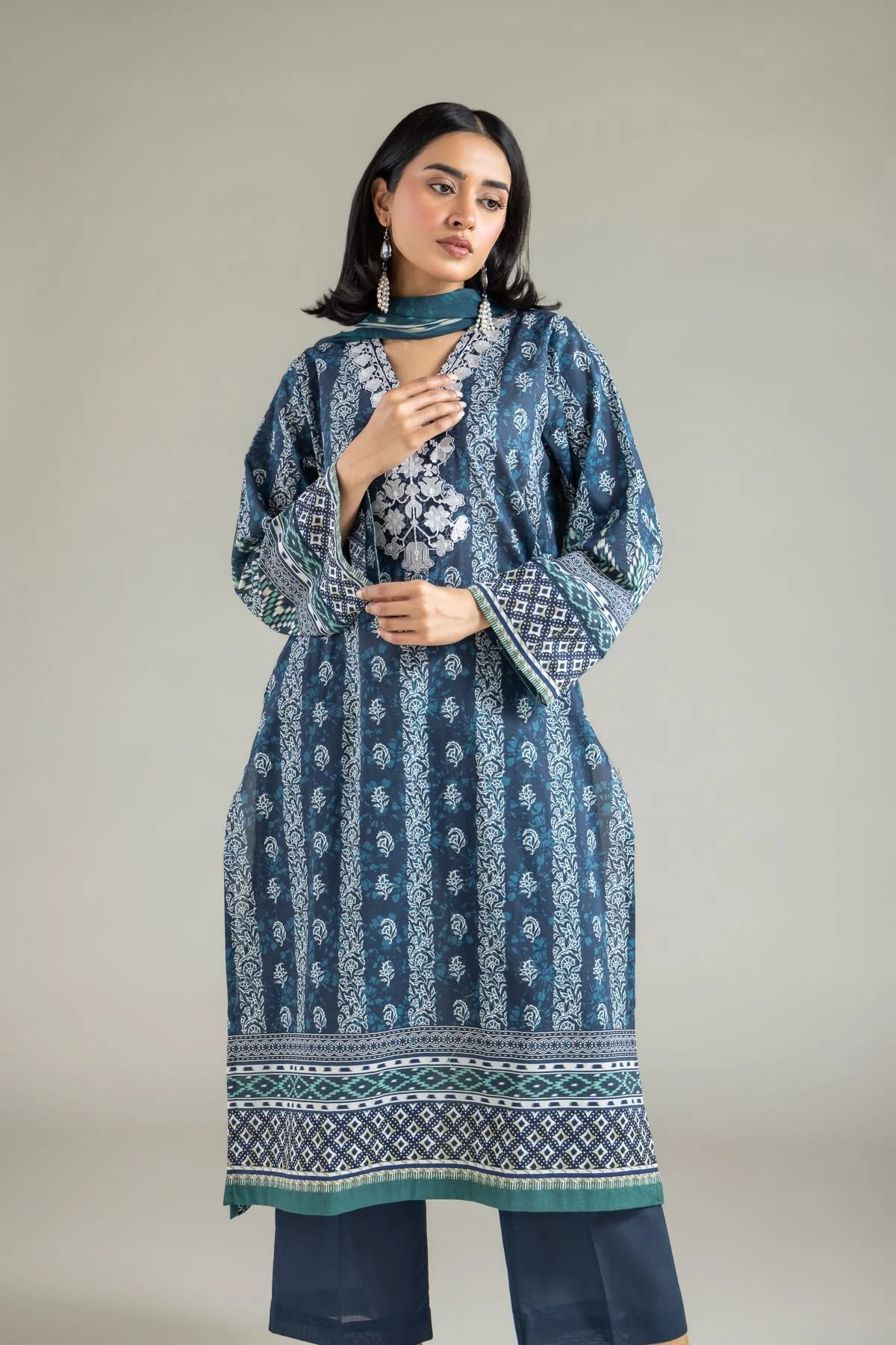 Khaadi T-A22-26-121FE1 3 Piece Spring Summer Collection 2026 - Image 2