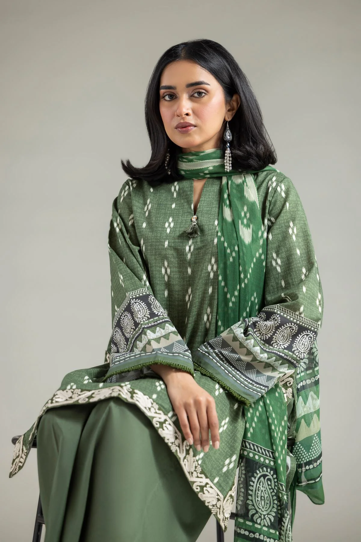 Khaadi T-A22-26-121FH2 3 Piece Spring Summer Collection 2026 - Image 2