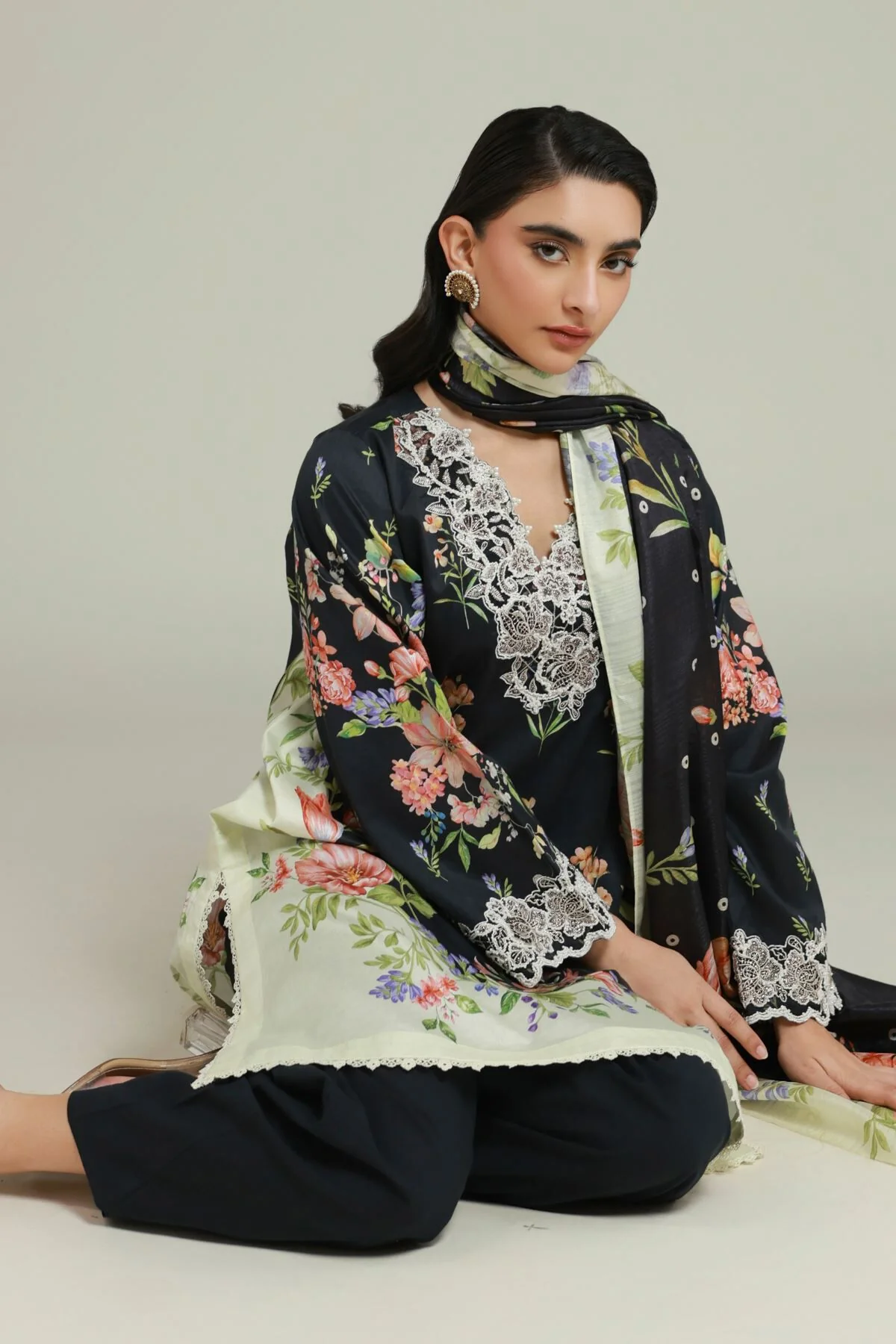 Khaadi T-A33-26-110FA2-VG_MULTI Fabrics First Bloom 2026 - Image 3