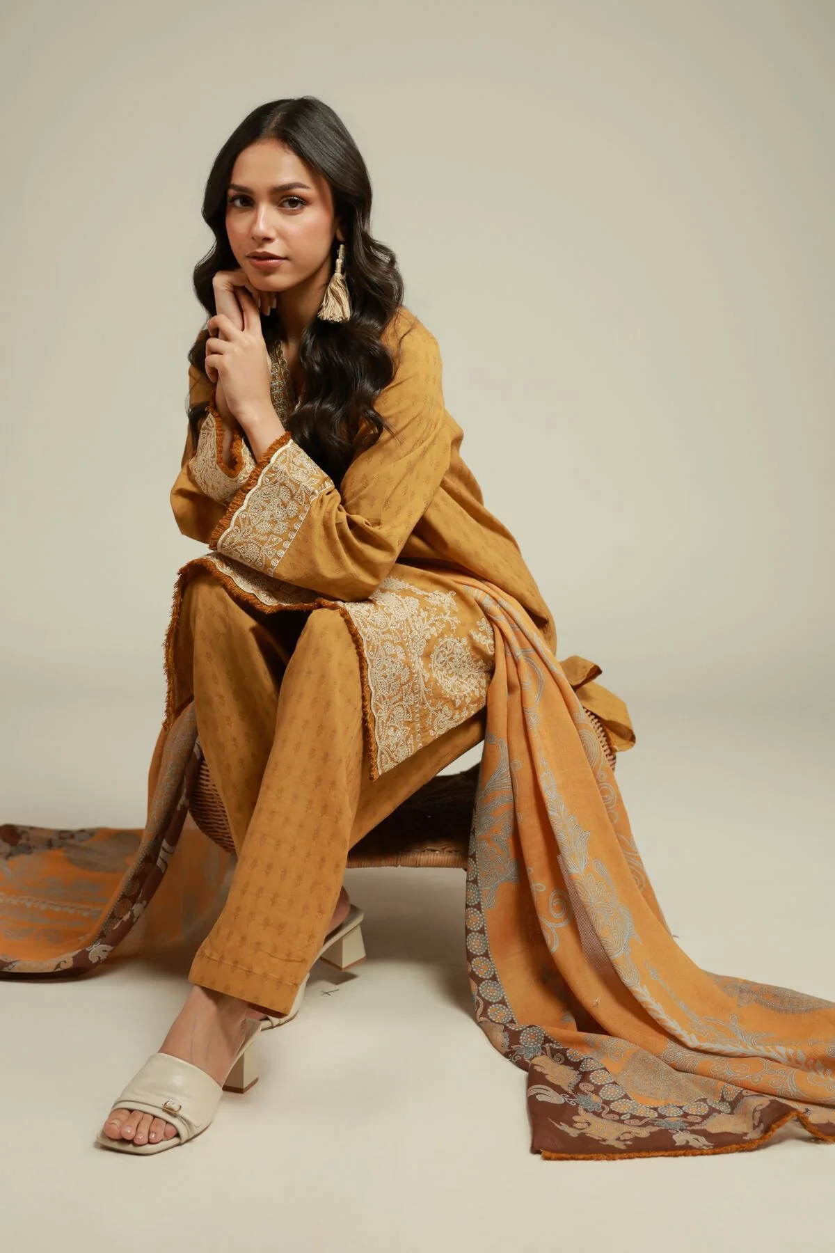 Khaadi T-AS1503R 3 Piece Spring Summer Collection 2026 - Image 2