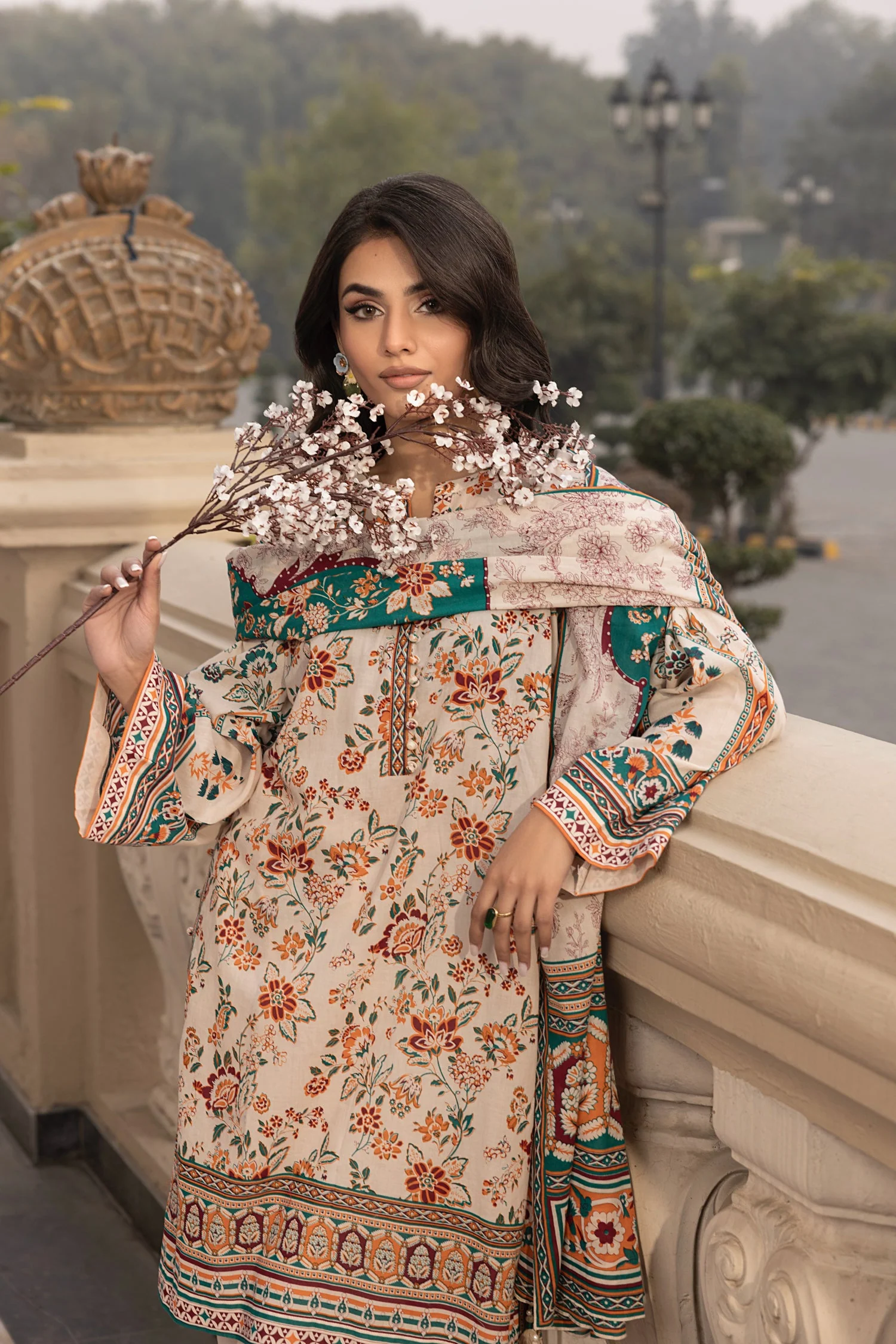Lakhany LG-AR-0115 Komal Lawn 2025 - Image 2