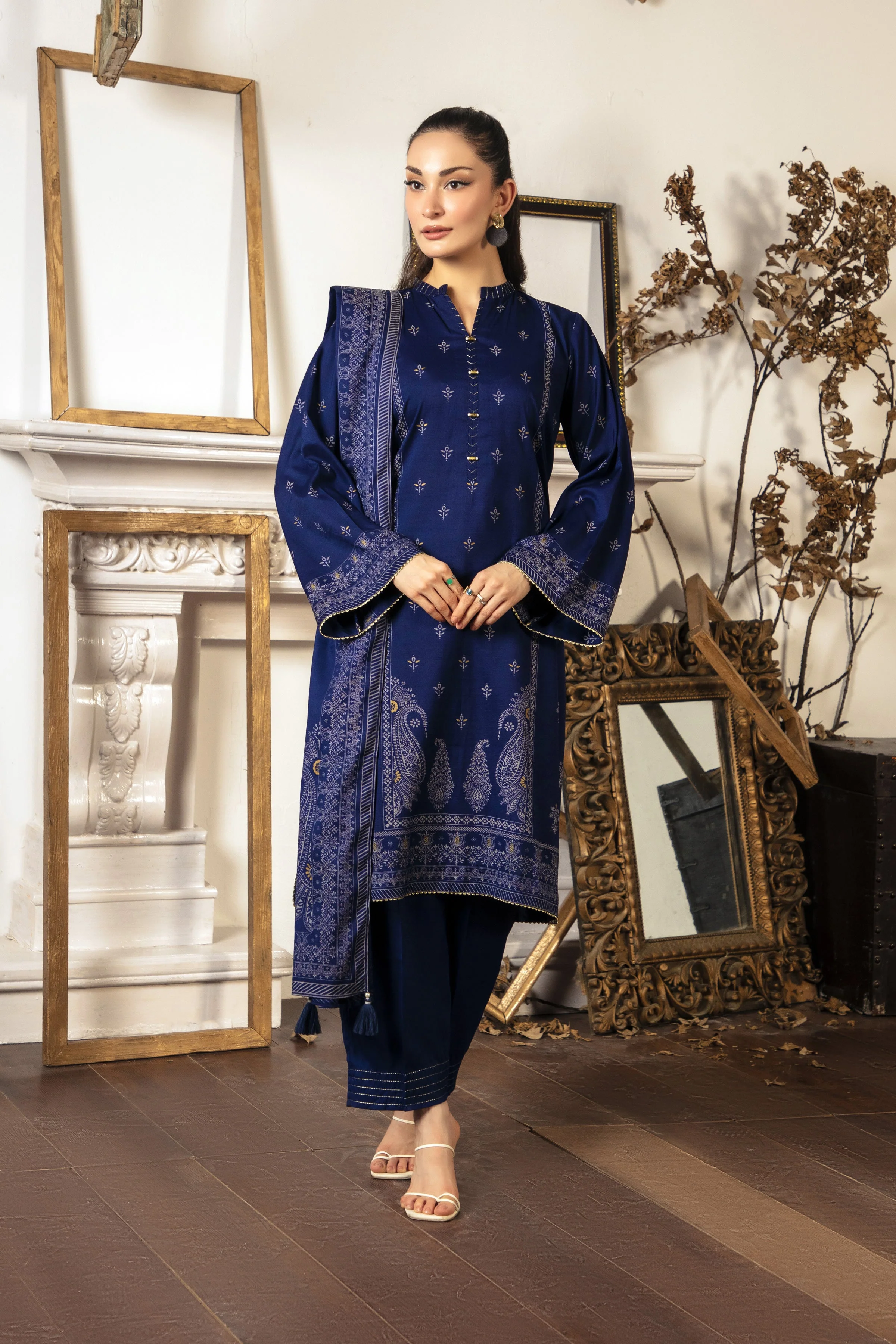 Lakhany LG-SG-0007-A Textured Pearl Printed Winter 2025