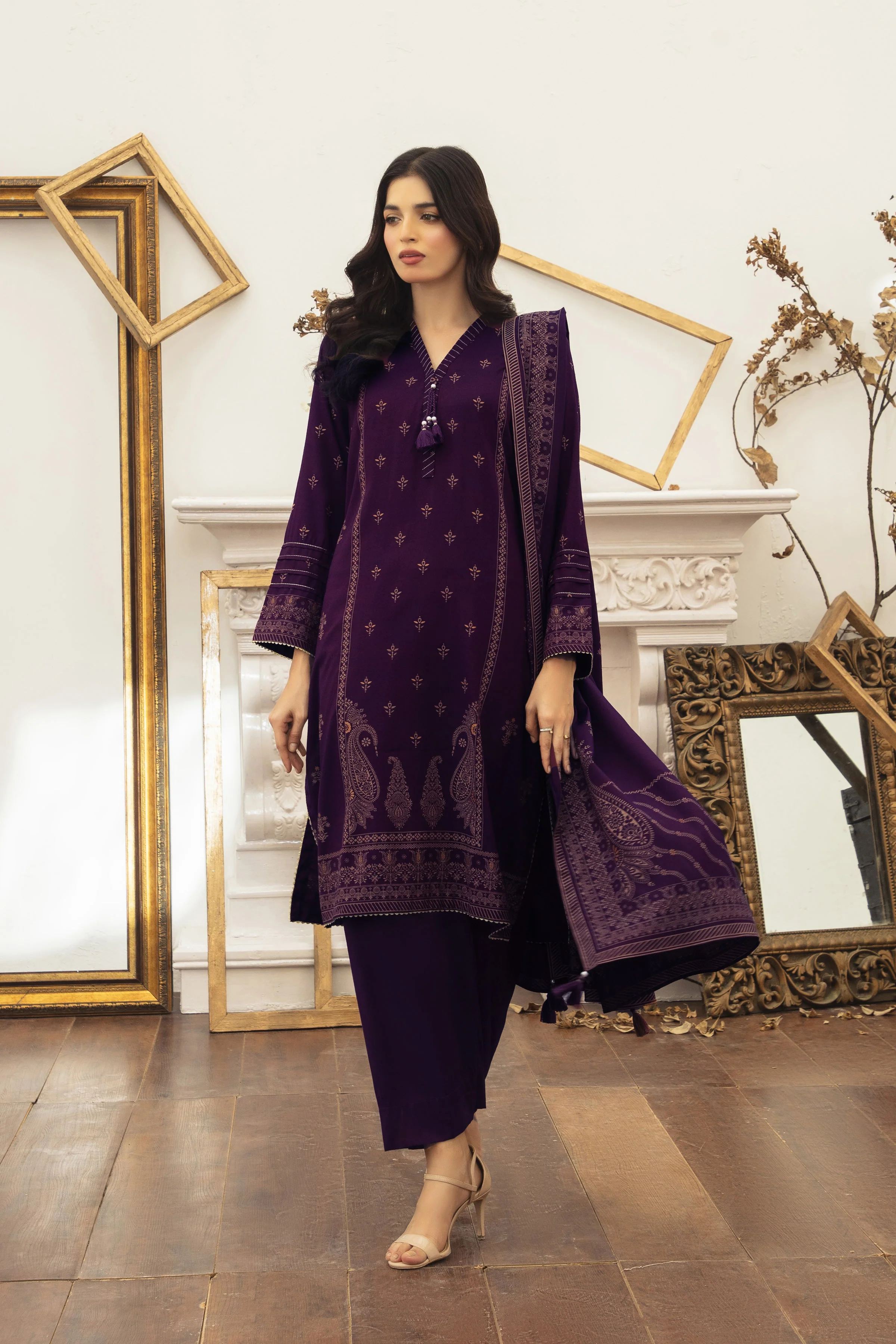 Lakhany LG-SG-0007-B Textured Pearl Printed Winter 2025