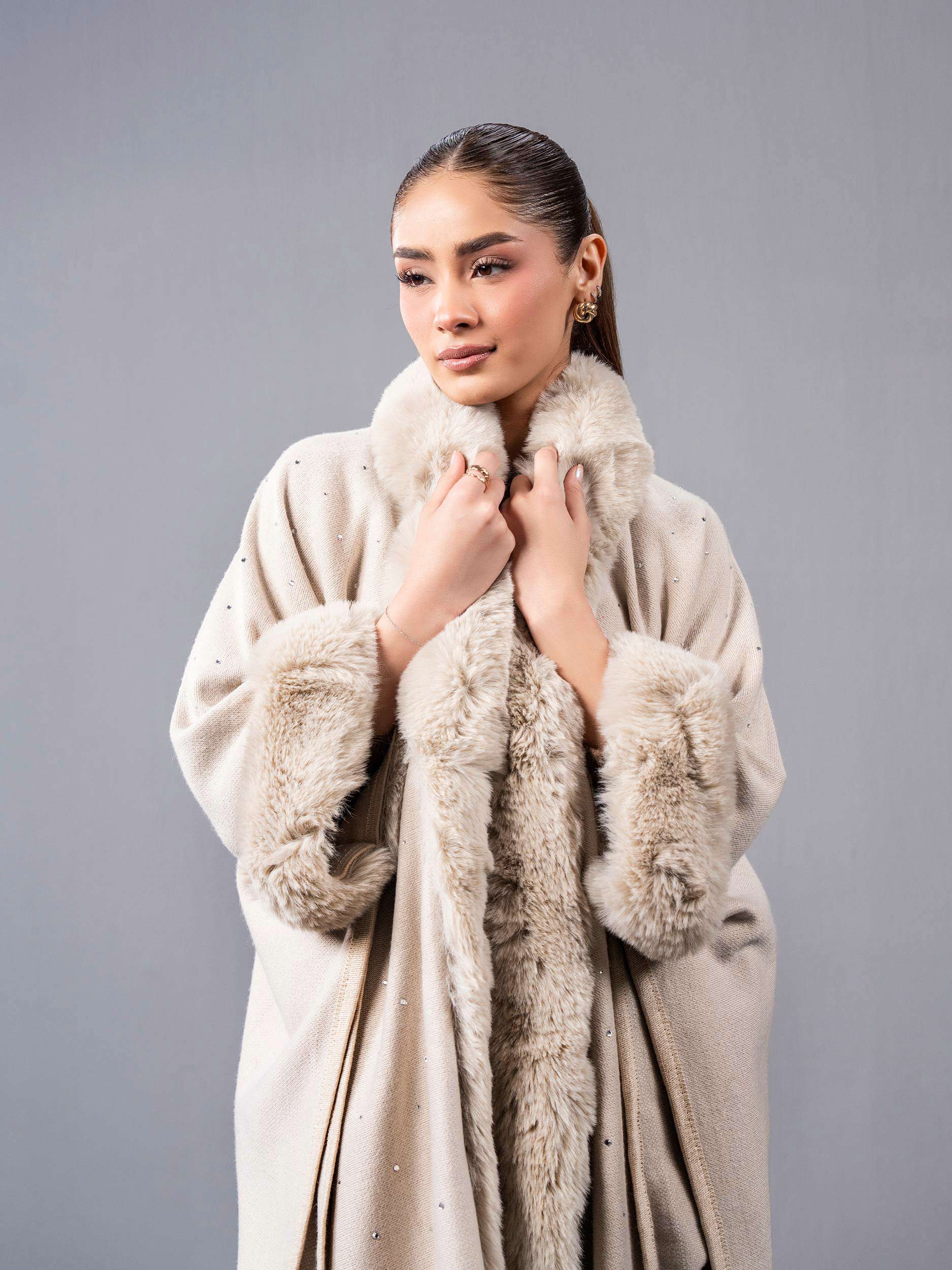 Limelight I9883CS-FRE-002-WoolenCapeShawl Cape 2025 - Image 2
