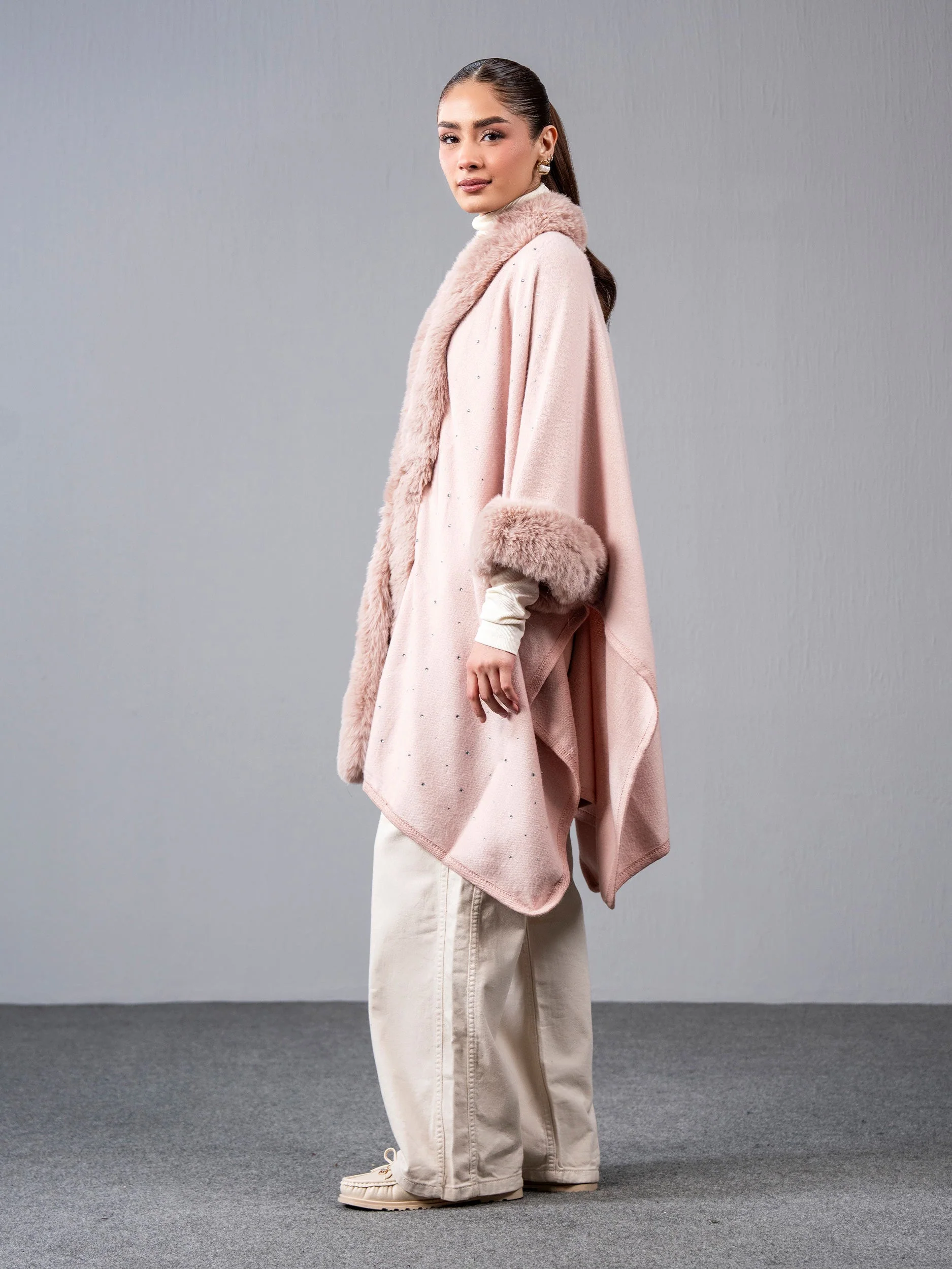 Limelight I9883CS-FRE-489-WoolenFurCape Cape 2025 - Image 2