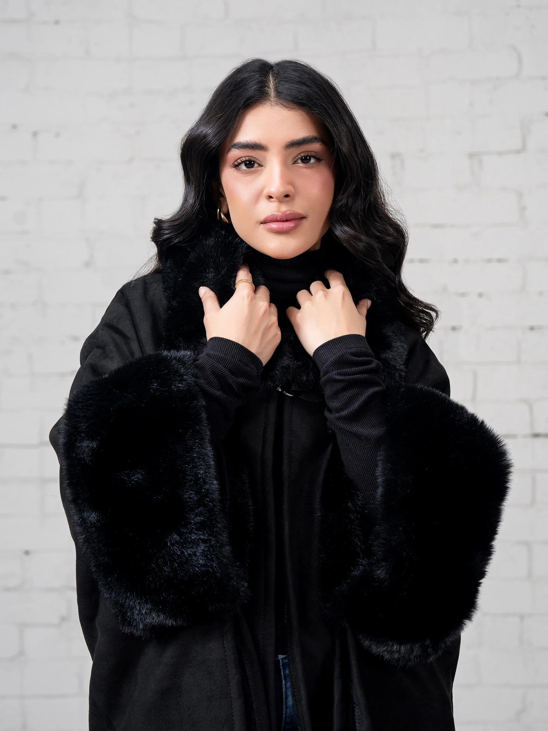 Limelight I9893CP-FRE-034-FurCape Cape  2025 - Image 2