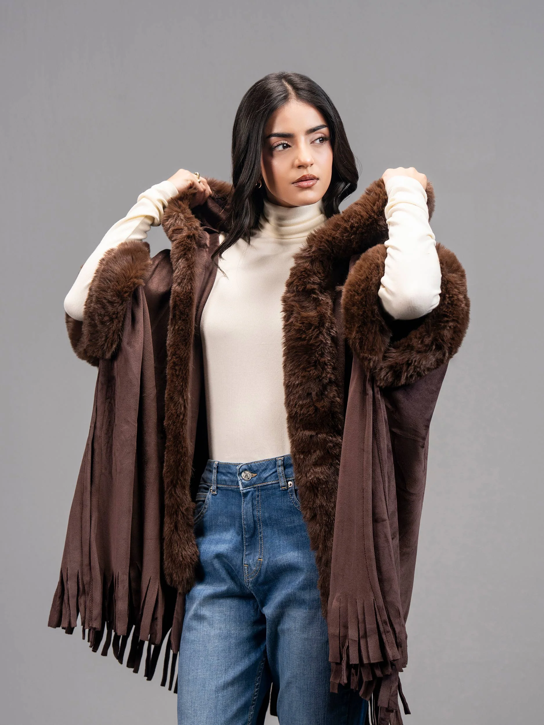 Limelight I9894CS-FRE-091-FurCape Cape  2025