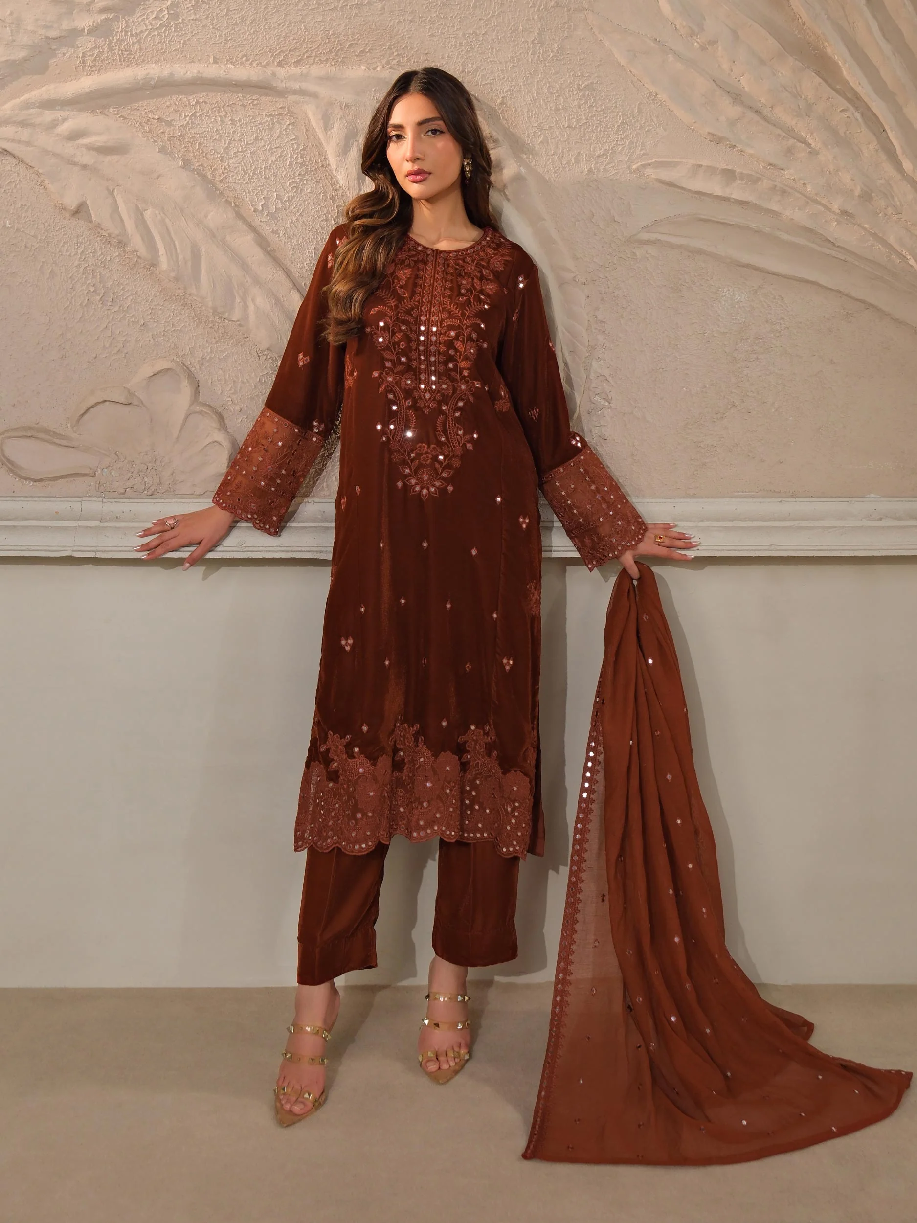 Limelight U3926SU-3PC-425 Winter Embroiderd Collection 2025