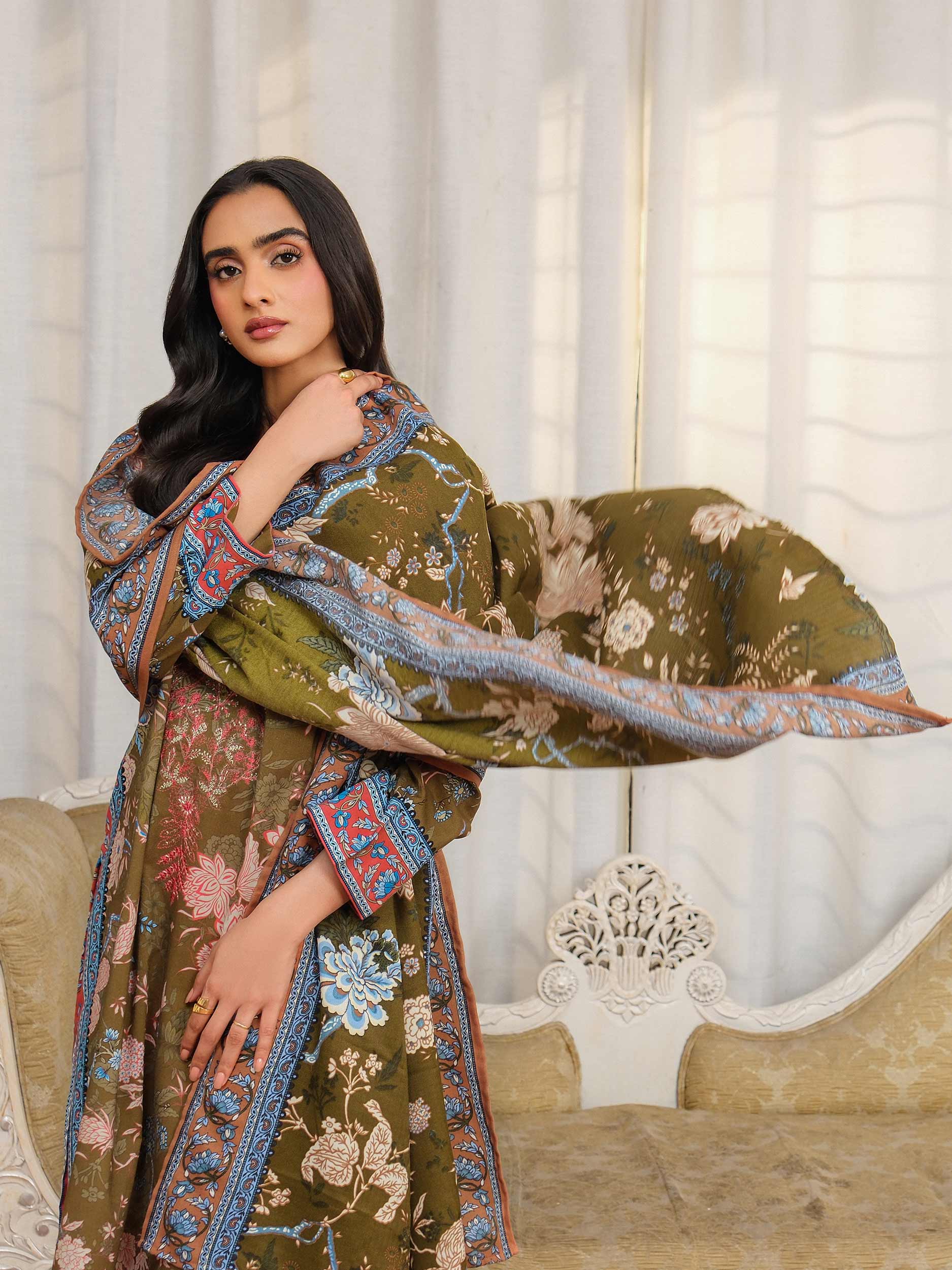 Limelight U4043SU-3PC-360 Winter Embroiderd Collection 2025 - Image 2
