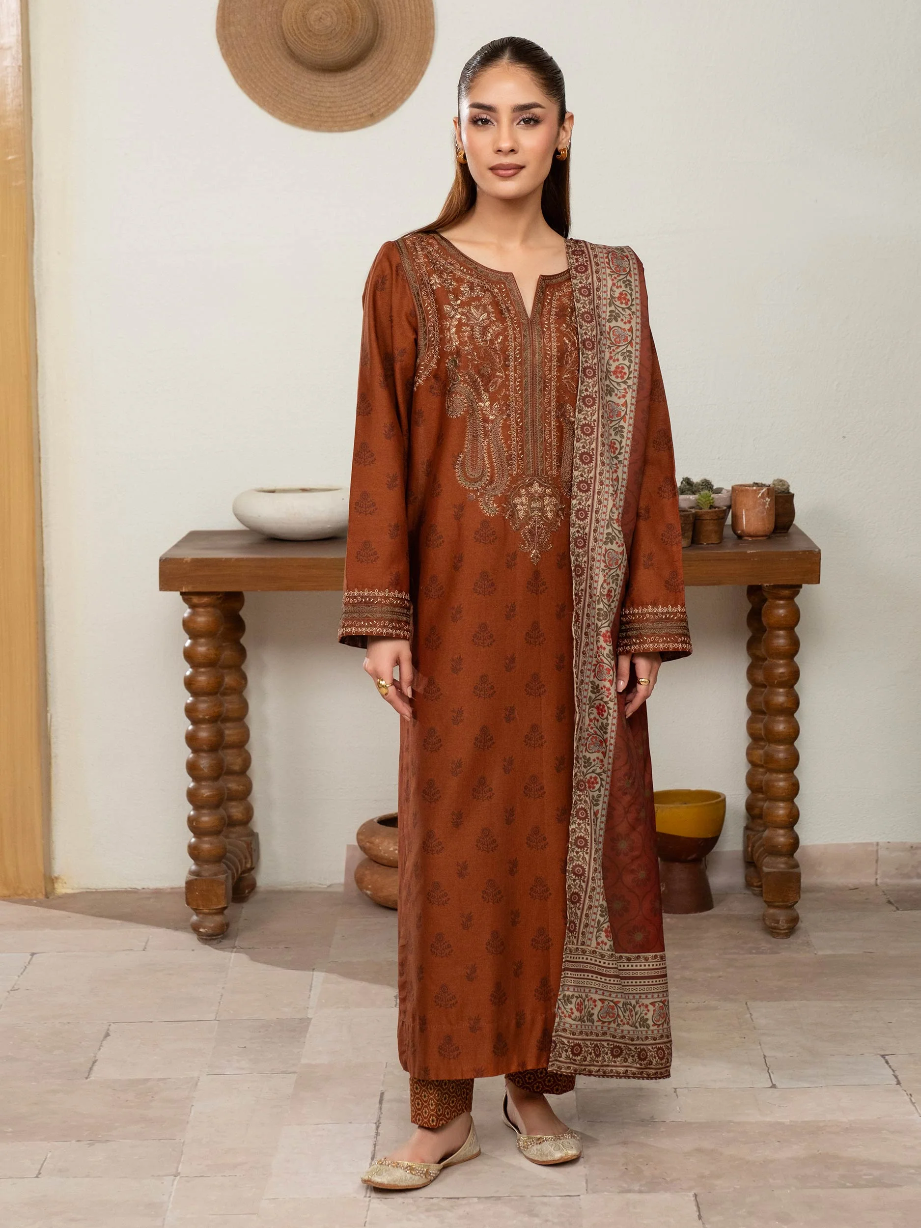 Limelight U4055SU-3PC-425 Winter Embroiderd Collection 2025