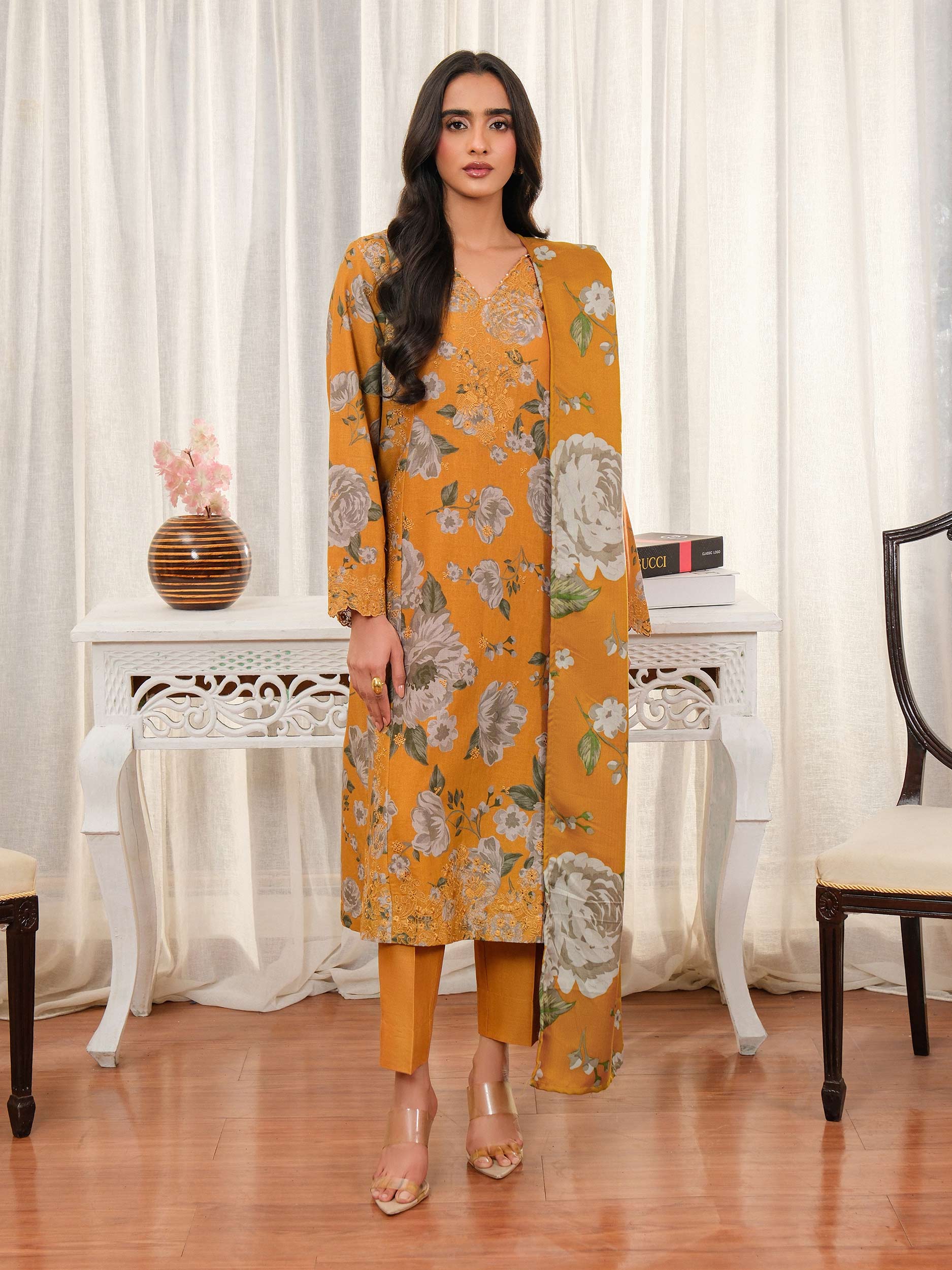 Limelight U4062SU-3PC-374 Winter Embroiderd Collection 2025