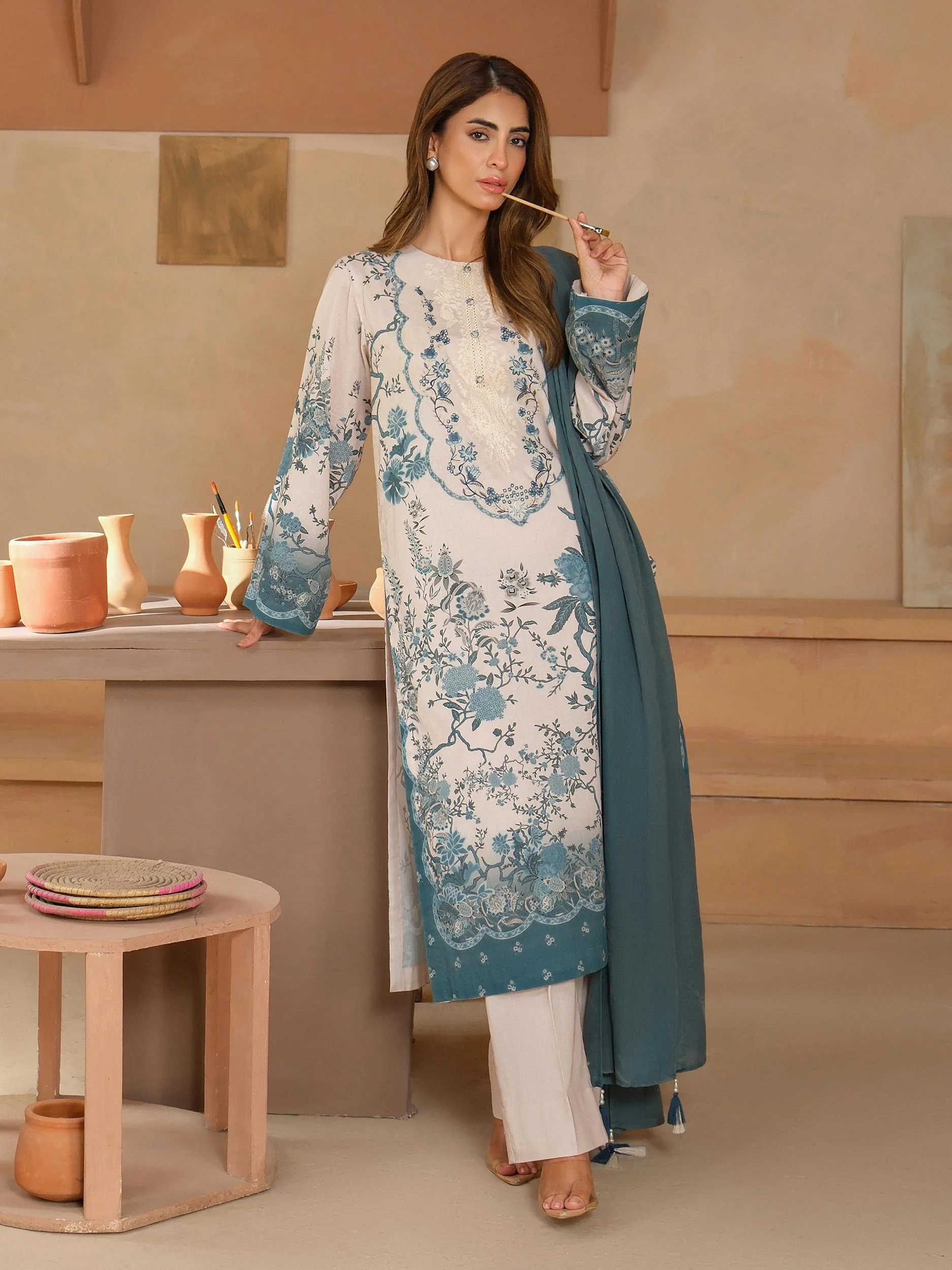 Limelight U4091SU-3PC-256 Winter Embroiderd Collection 2025 - Image 2