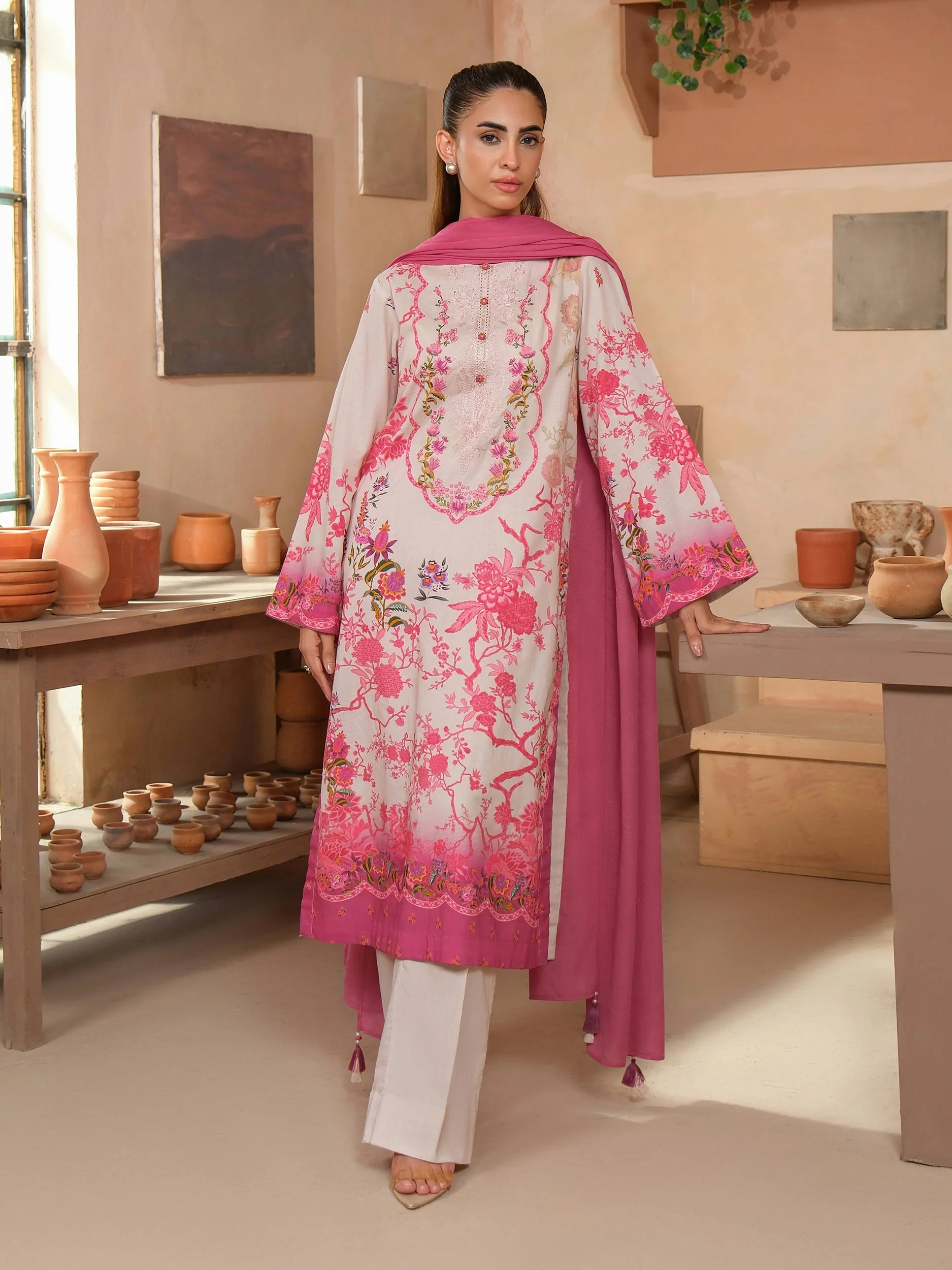 Limelight U4091SU-3PC-489 Winter Embroiderd Collection 2025 - Image 2