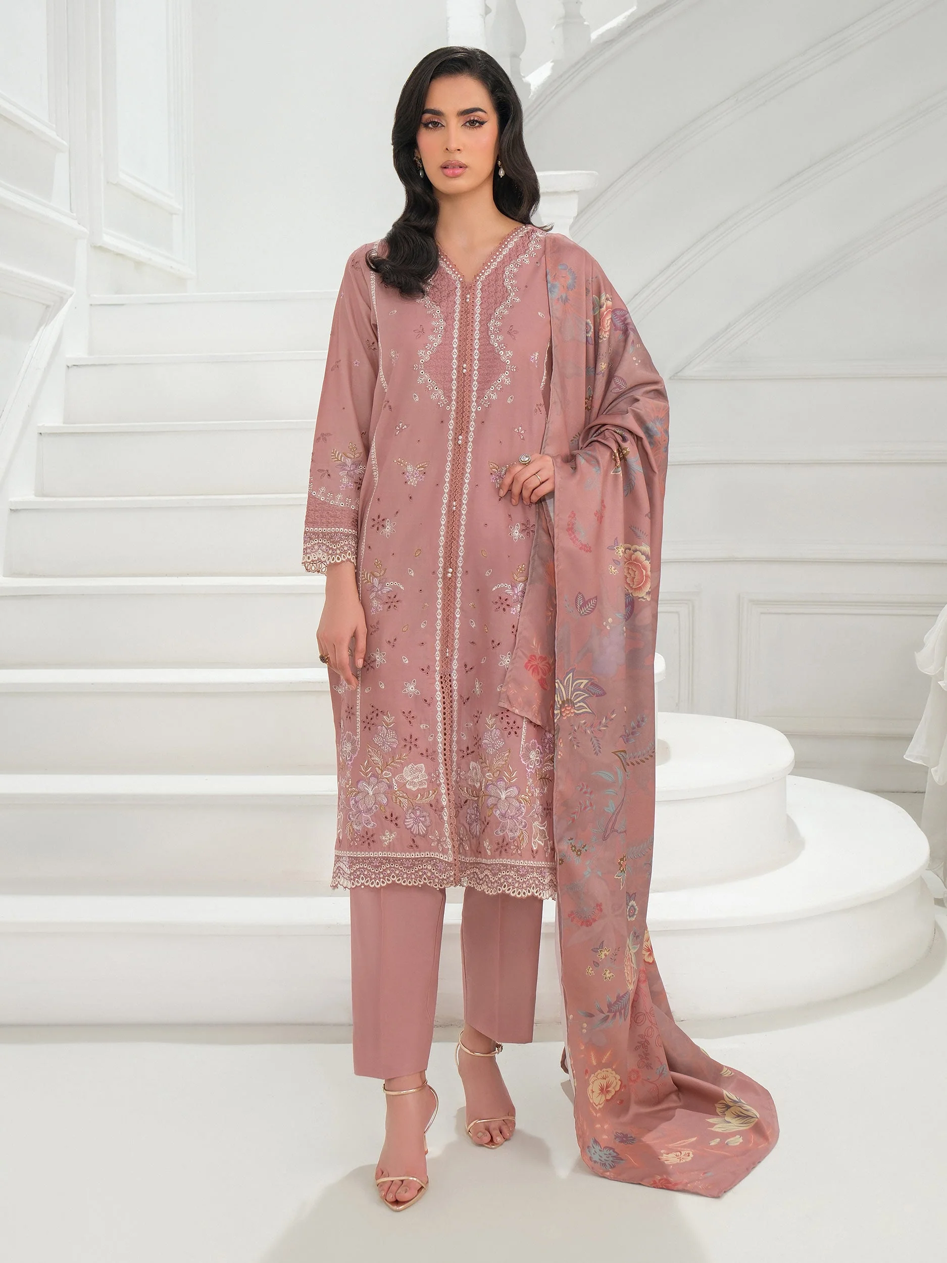 Limelight U4092SU-3PC-489 Winter Embroiderd Collection 2025