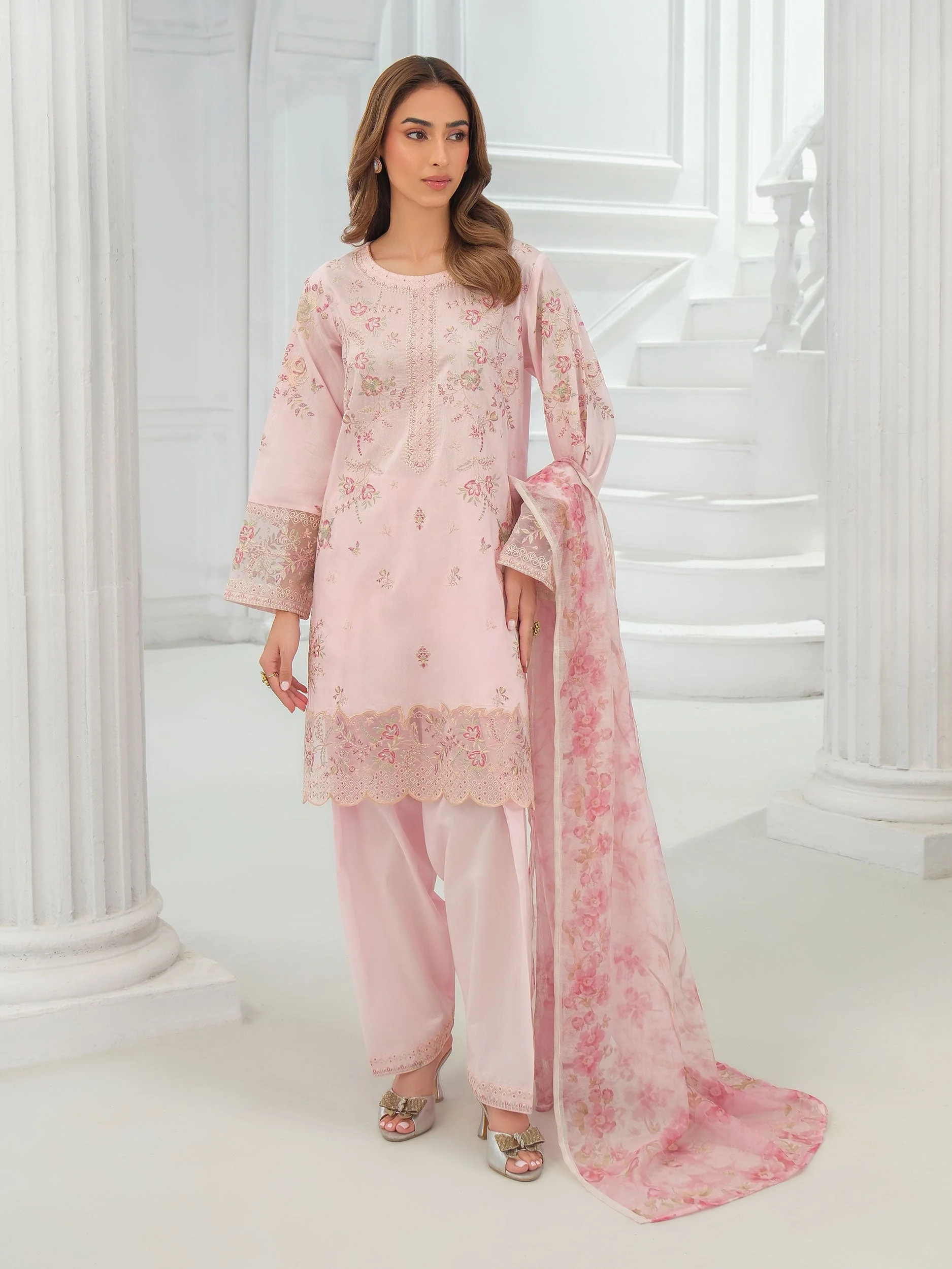Limelight U4321SU-3PC-489 Winter Embroiderd Collection 2025