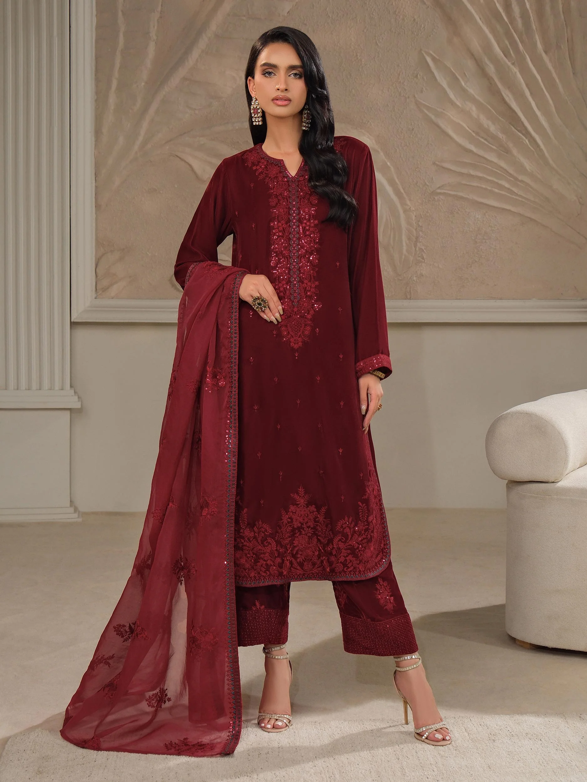 Limelight U4372SU-3PC-582 Winter Embroiderd Collection 2025