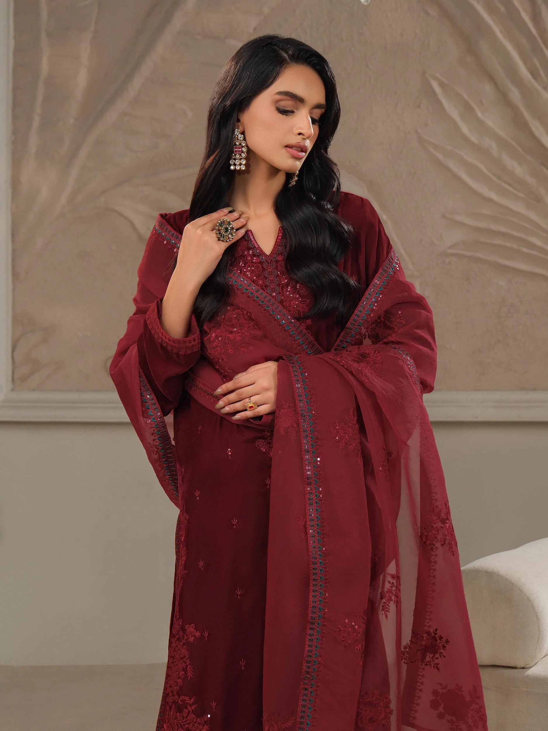 Limelight U4372SU-3PC-582 Winter Embroiderd Collection 2025 - Image 2