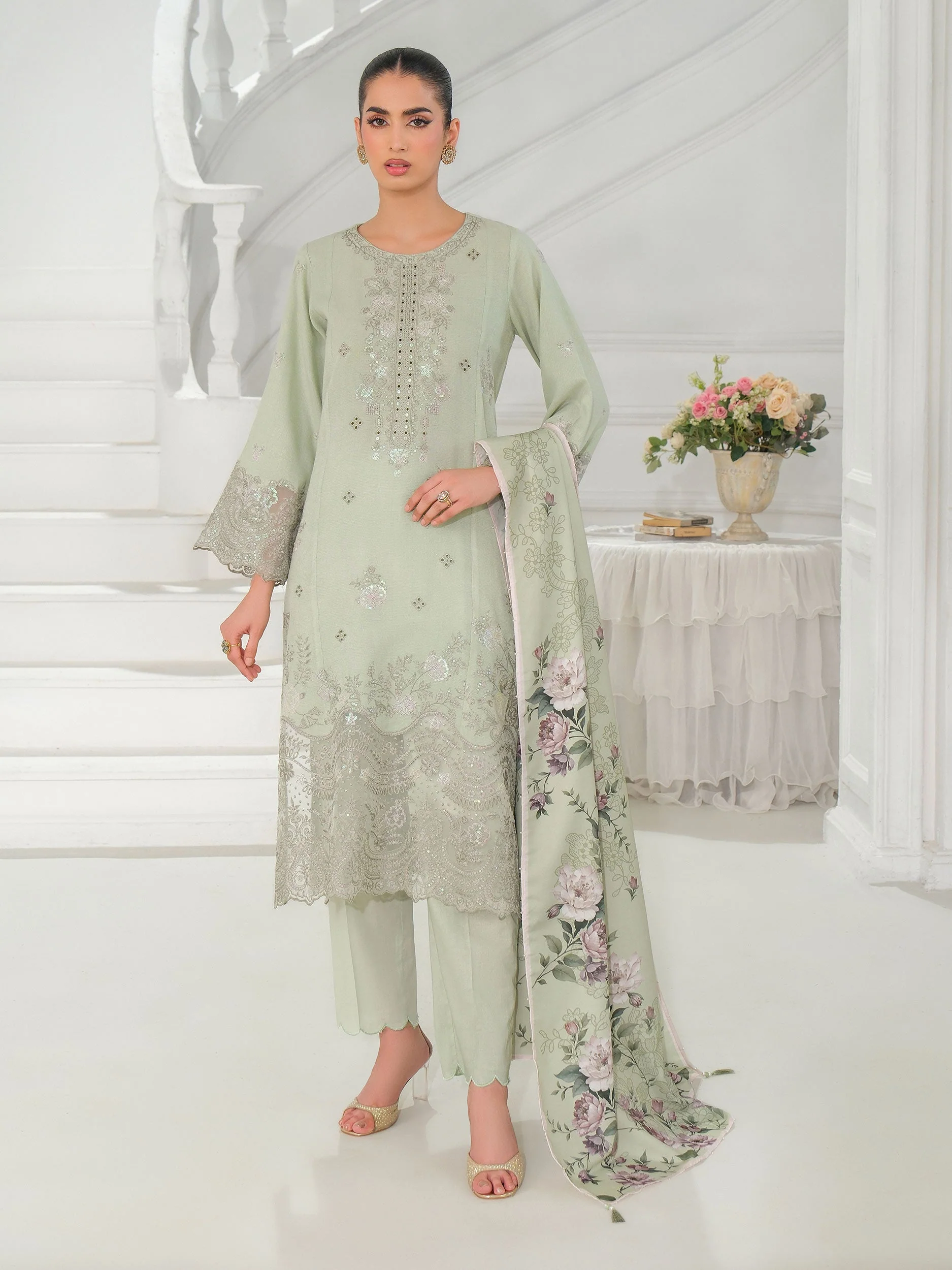 Limelight U4493SU-3PC-283 Winter Embroiderd Collection 2025