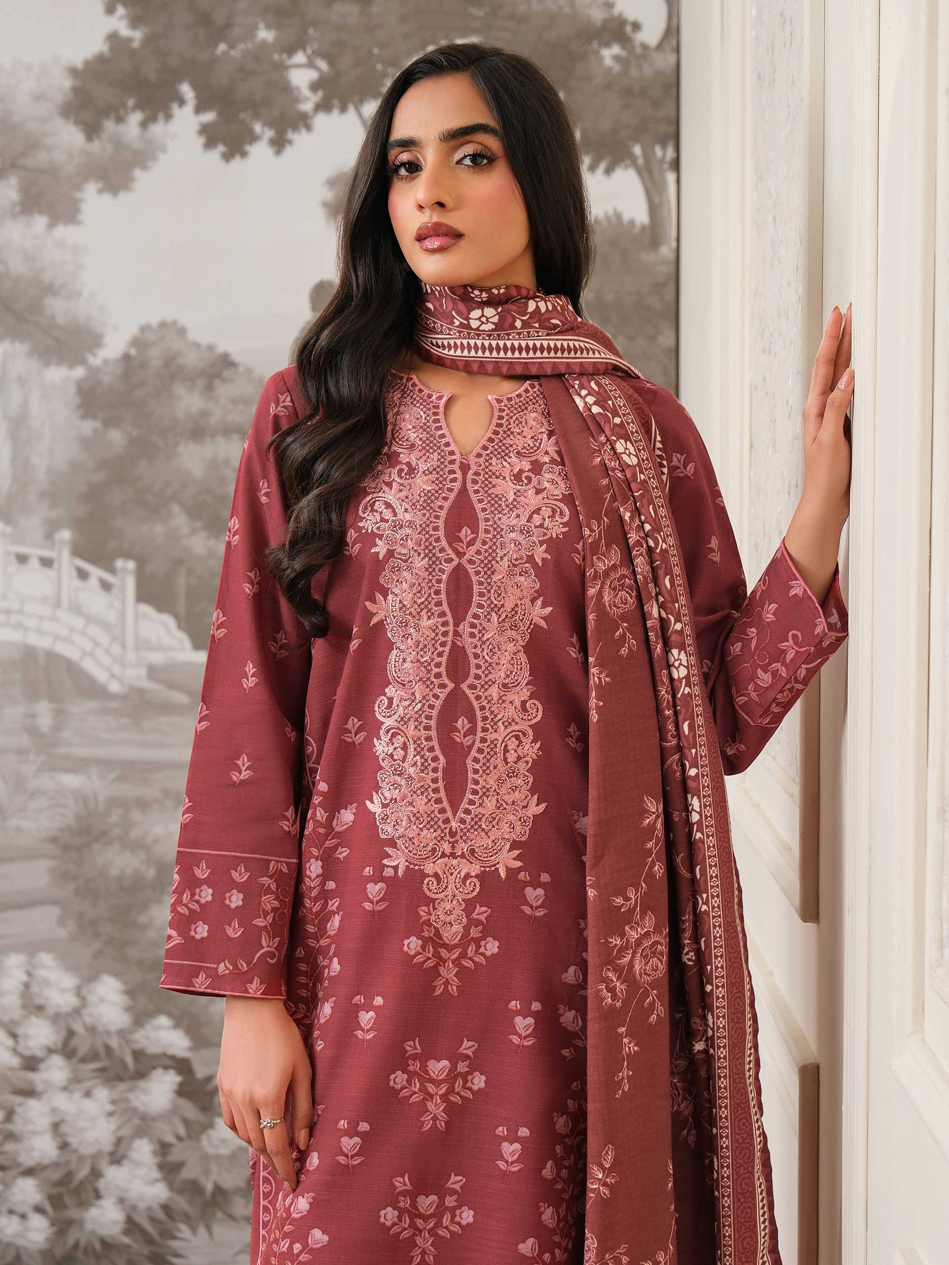 Limelight U4624SU-3PC-425 Winter Embroiderd Collection 2025 - Image 2