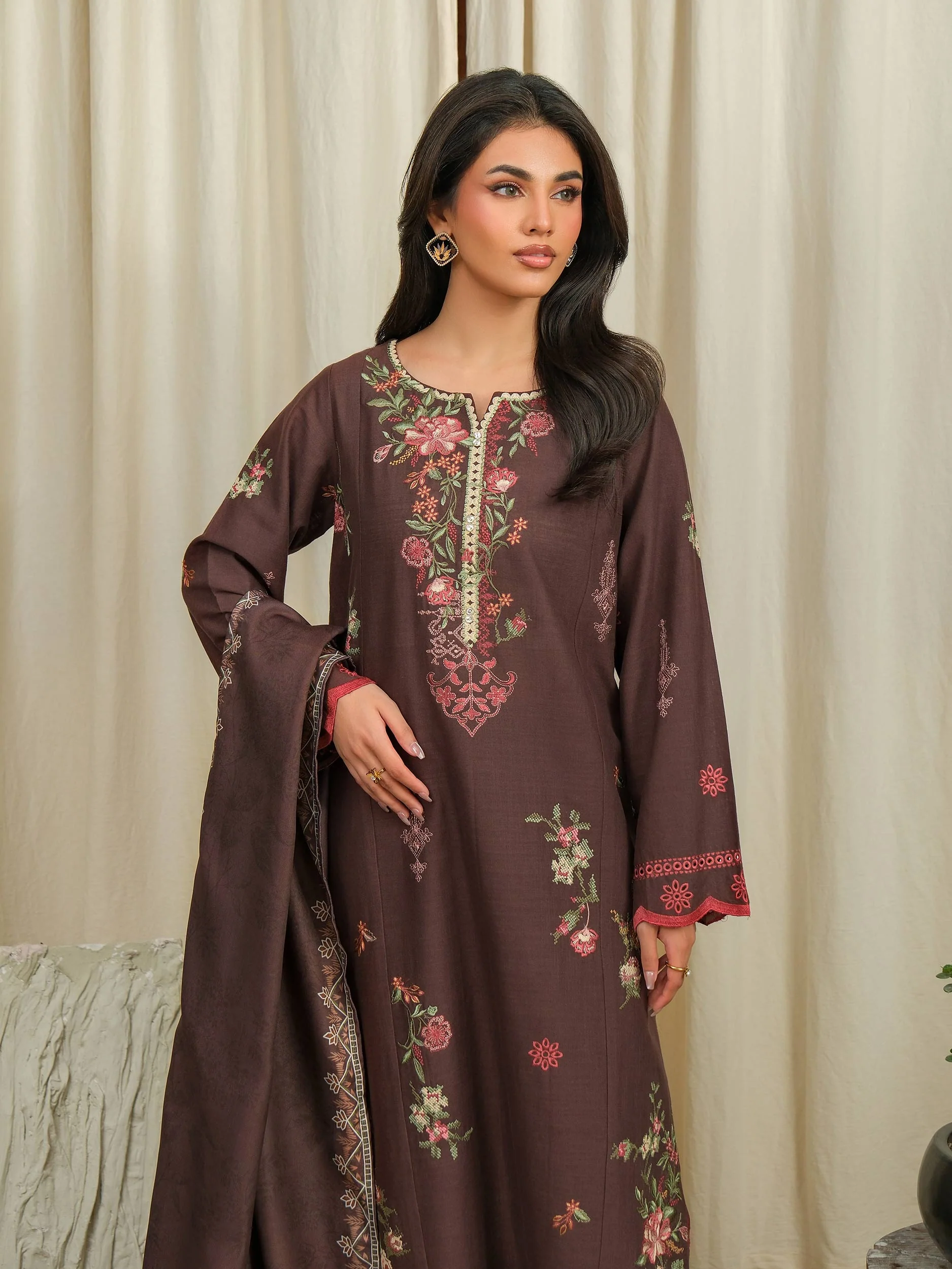 Limelight U4629SU-3PC-091 Winter Embroiderd Collection 2025 - Image 2