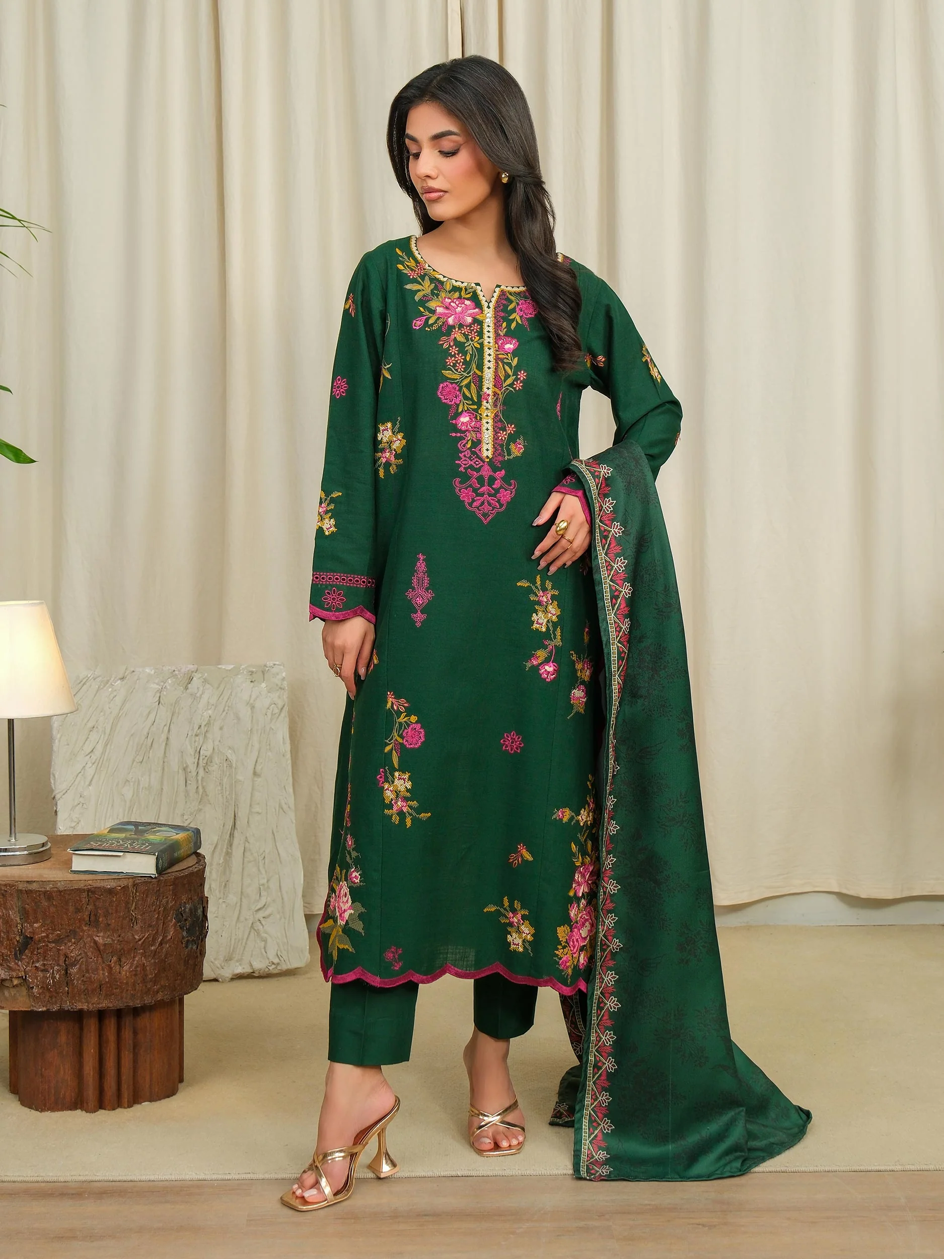 Limelight U4629SU-3PC-227 Winter Embroiderd Collection 2025